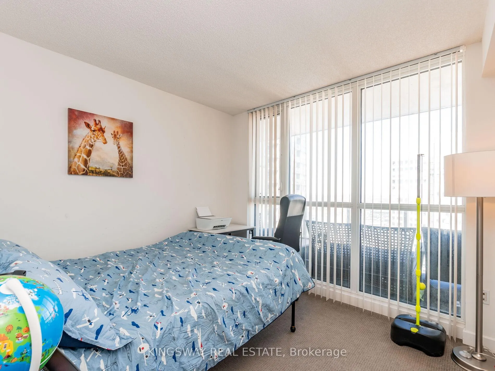 Photo 6 of Unit 4001, 75 Queens Wharf Road, Toronto, Waterfront Communities — HOMEH