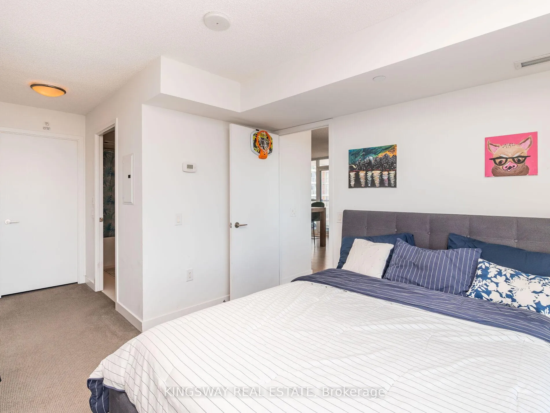 Photo 8 of Unit 4001, 75 Queens Wharf Road, Toronto, Waterfront Communities — HOMEH