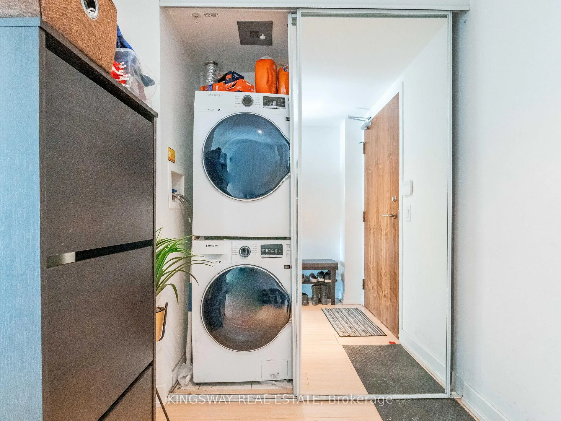 Photo 12 of Unit 4001, 75 Queens Wharf Road, Toronto, Waterfront Communities — HOMEH