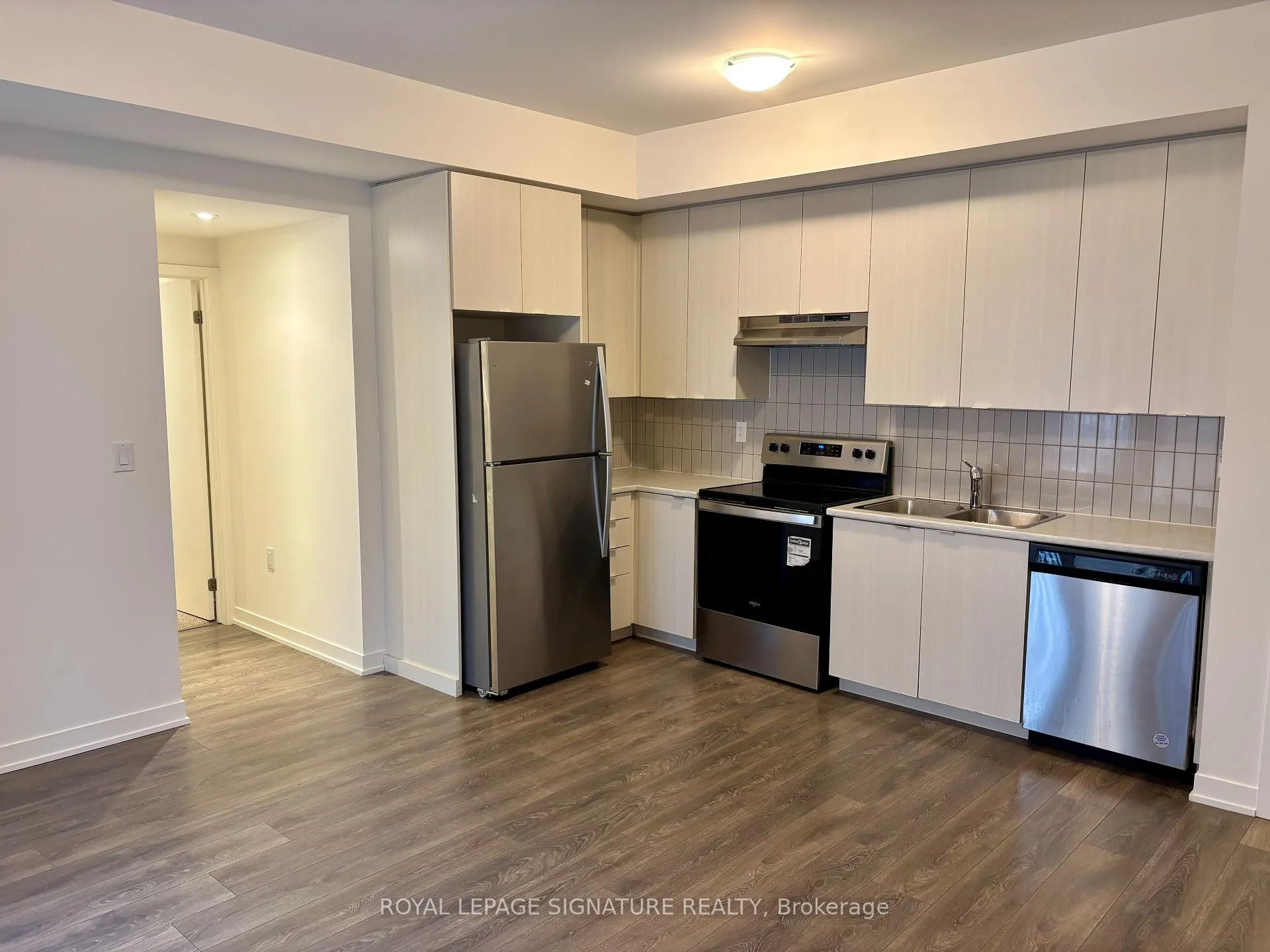 Photo 4 of Unit 215, 1525 Kingston Road, Pickering, Town Centre — HOMEH