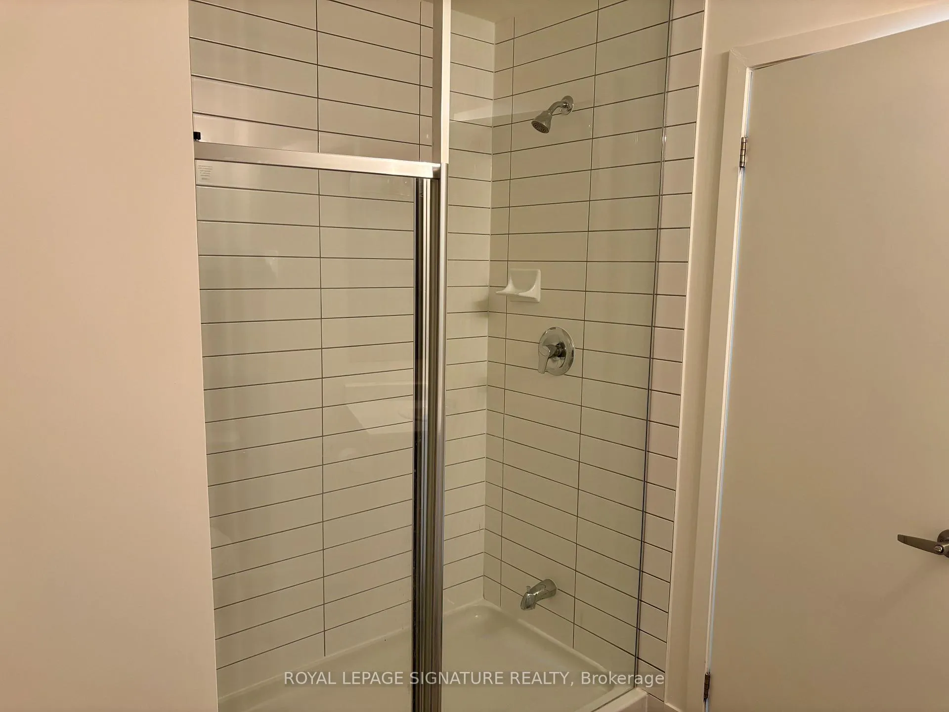 Photo 11 of Unit 215, 1525 Kingston Road, Pickering, Town Centre — HOMEH