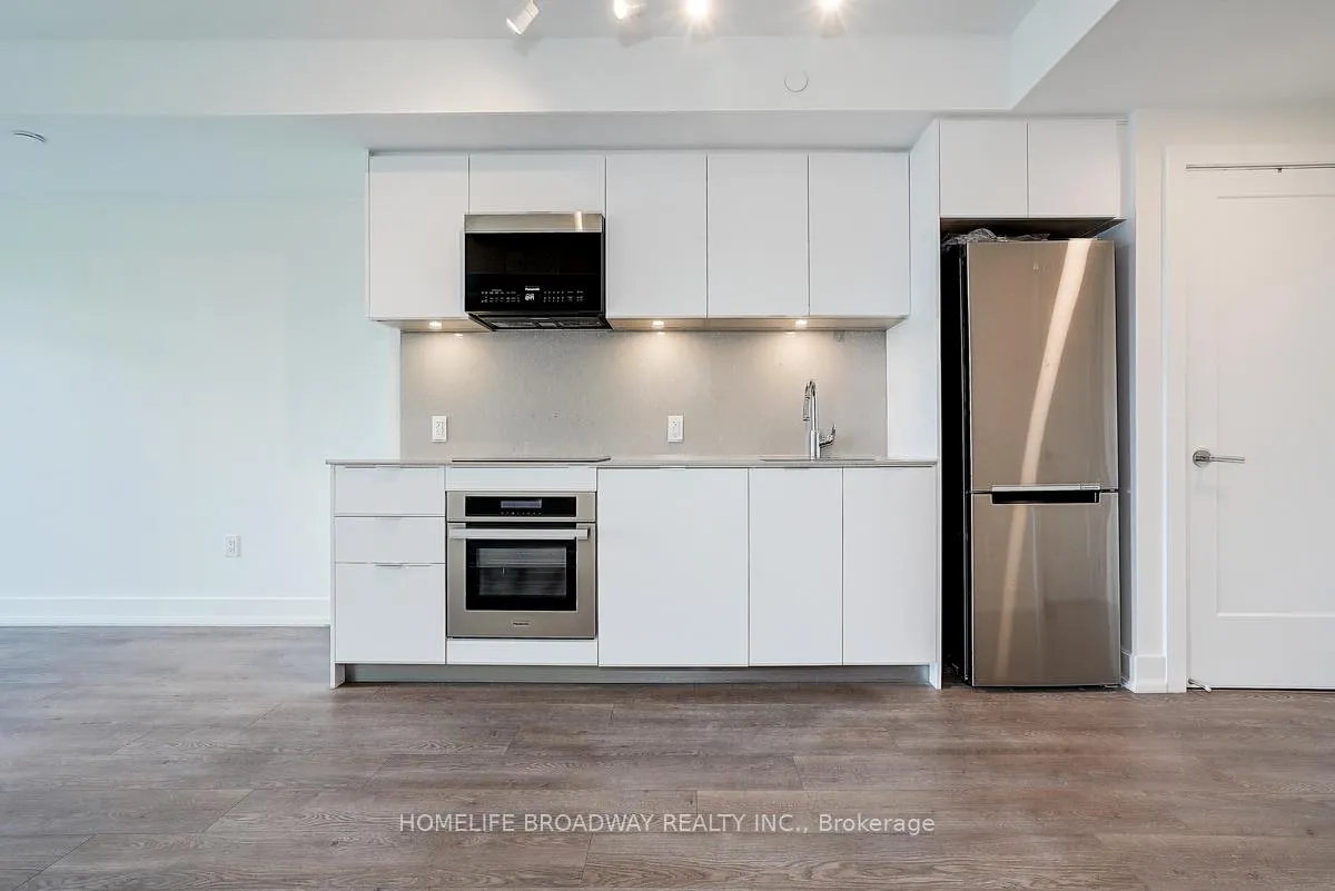 Photo 7 of Unit 1016, 8 Cedarland Drive, Markham, Unionville — HOMEH