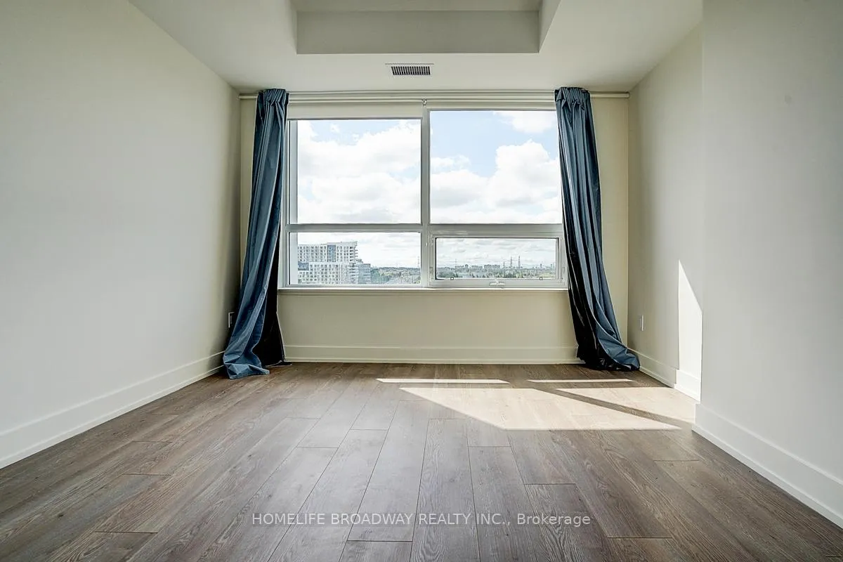 Photo 10 of Unit 1016, 8 Cedarland Drive, Markham, Unionville — HOMEH