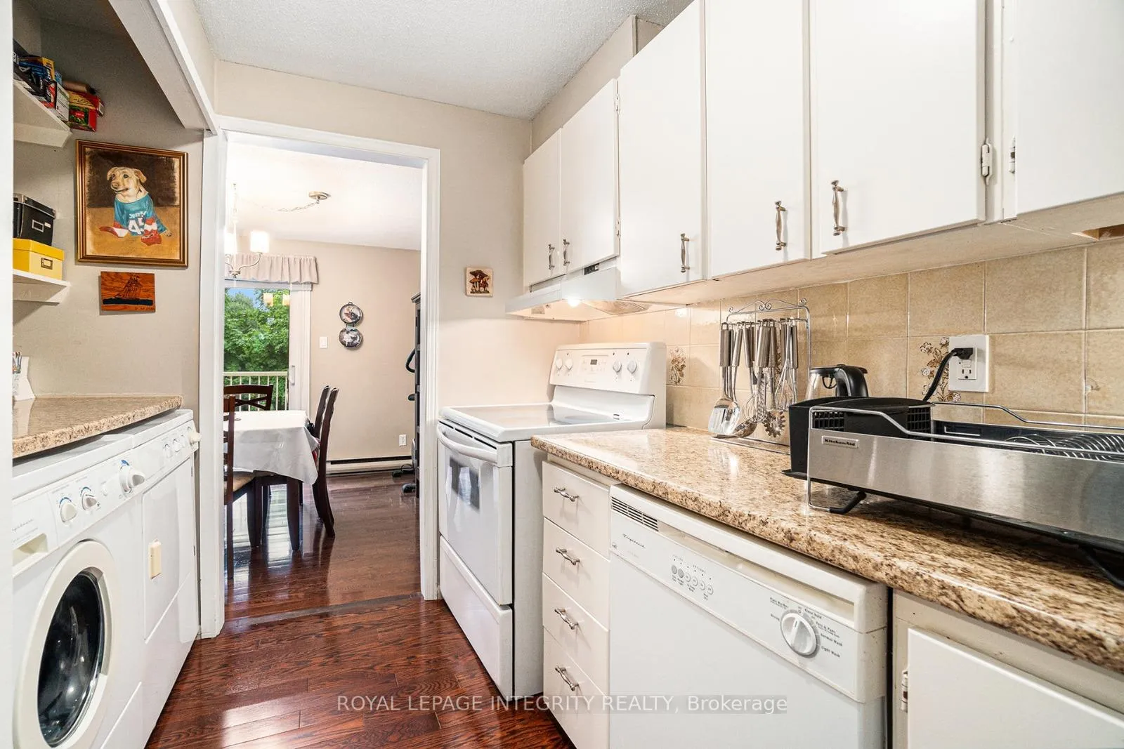 Photo 2 of Unit 7, 6 Sweetbriar Circle, Ottawa, Barrhaven - Pheasant Run — HOMEH