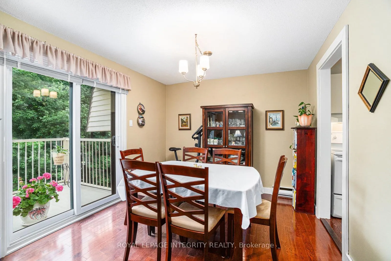 Photo 3 of Unit 7, 6 Sweetbriar Circle, Ottawa, Barrhaven - Pheasant Run — HOMEH