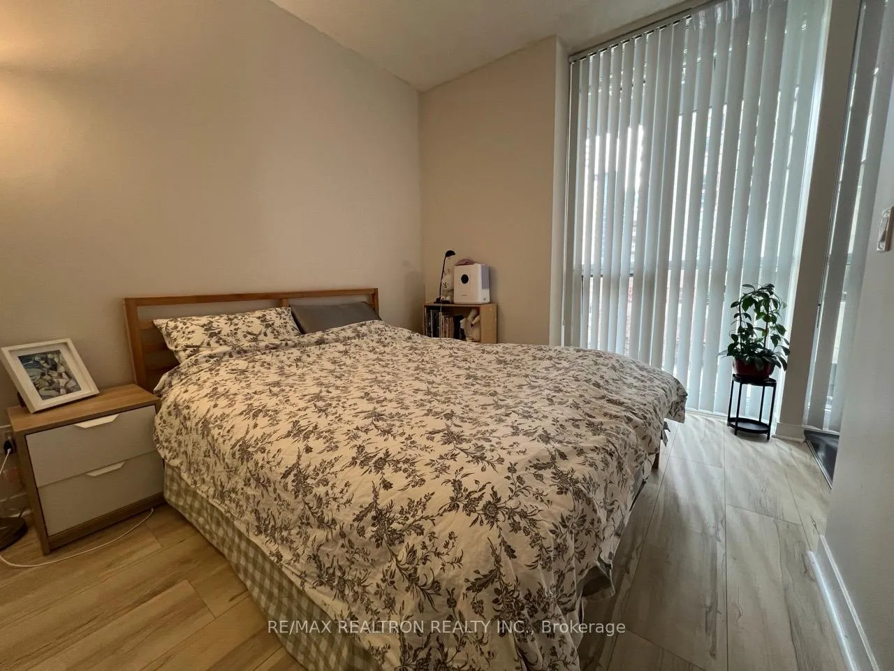 Photo 10 of Unit 308, 770 Bay Street, Toronto, Bay Street Corridor — HOMEH