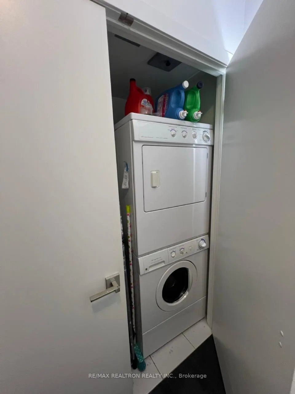 Photo 13 of Unit 308, 770 Bay Street, Toronto, Bay Street Corridor — HOMEH