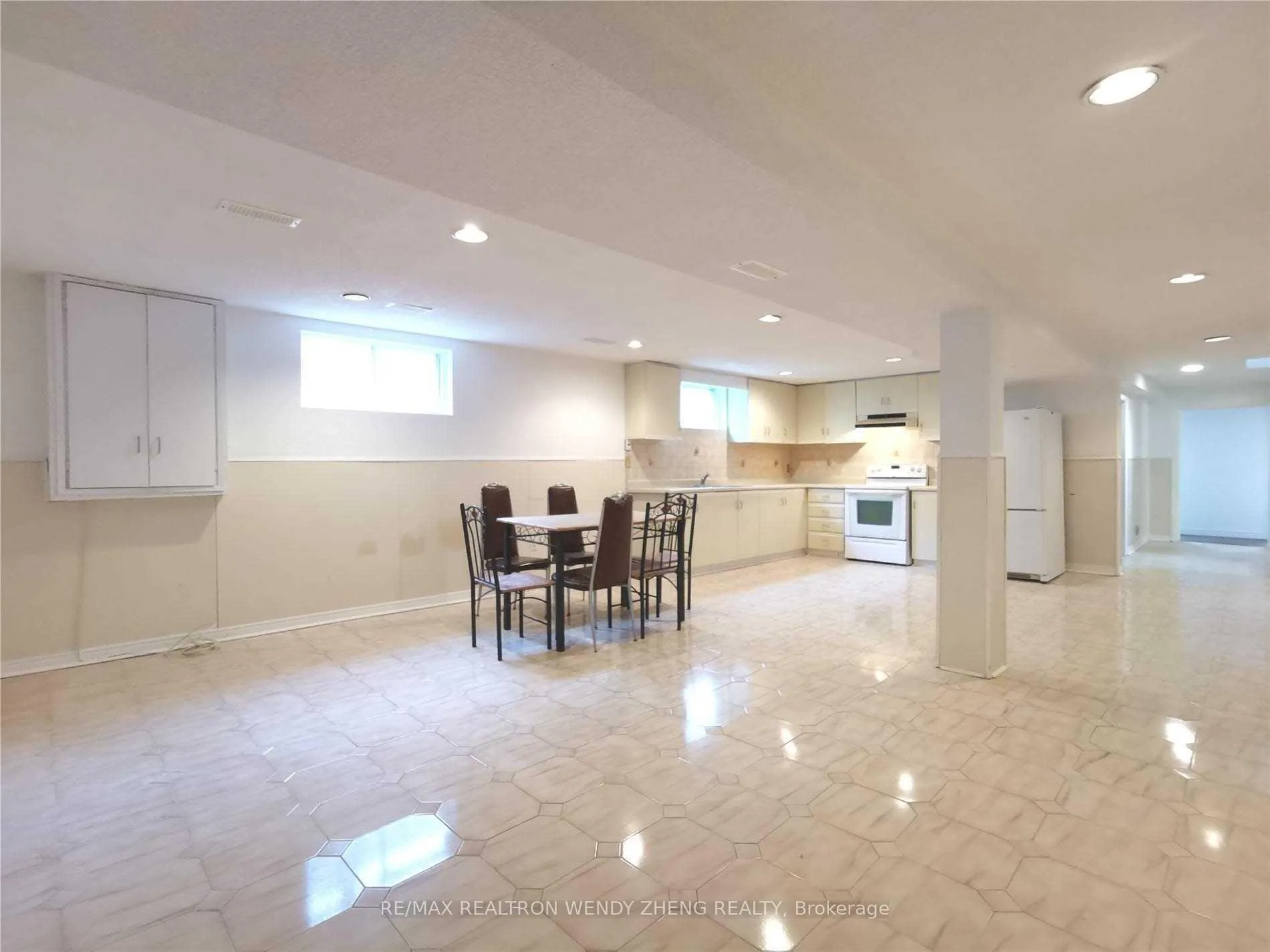 Photo 2 of Unit Bsmt, 4 Fordcombe Crescent, Markham, Milliken Mills West — HOMEH