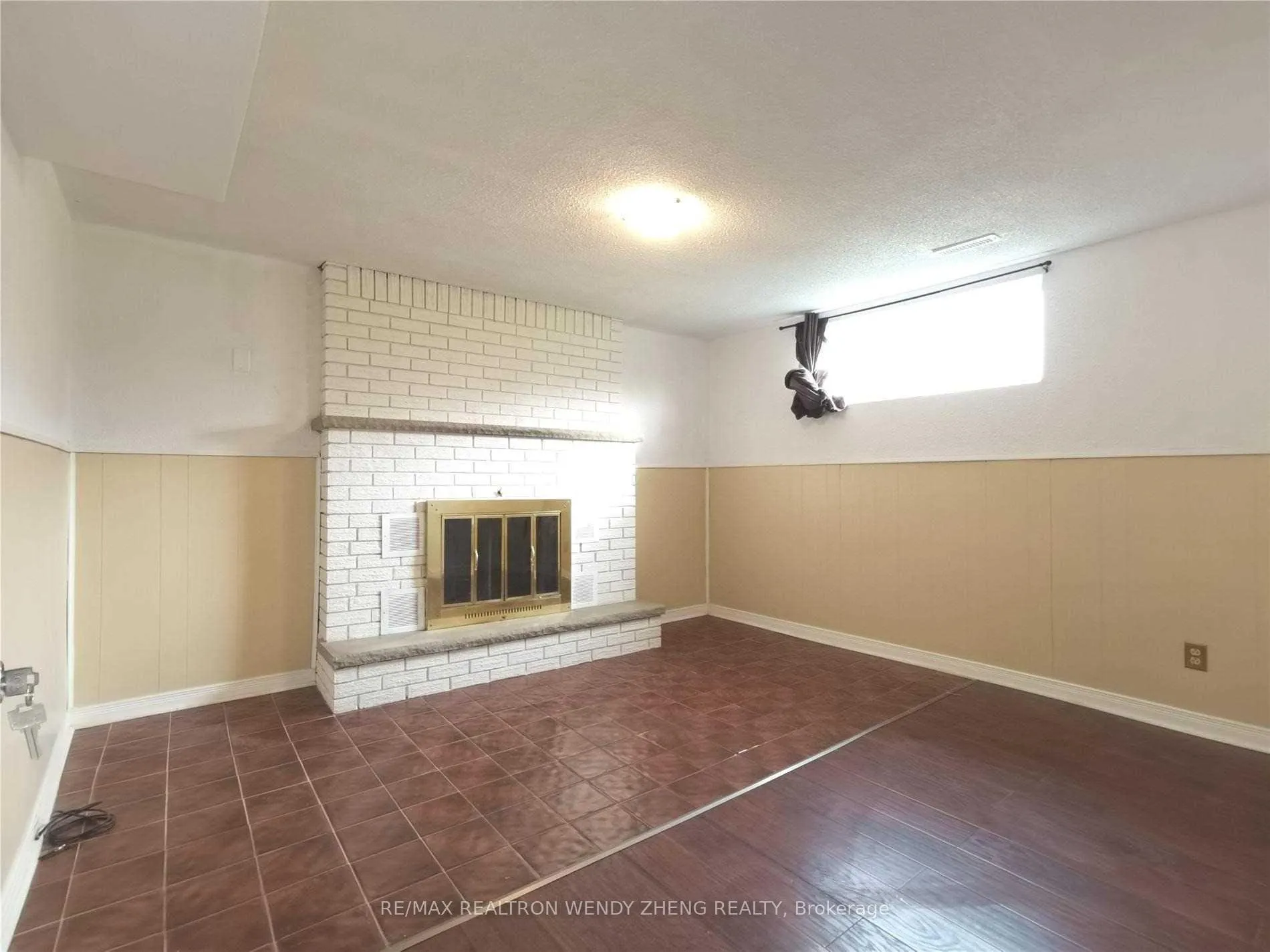 Photo 3 of Unit Bsmt, 4 Fordcombe Crescent, Markham, Milliken Mills West — HOMEH