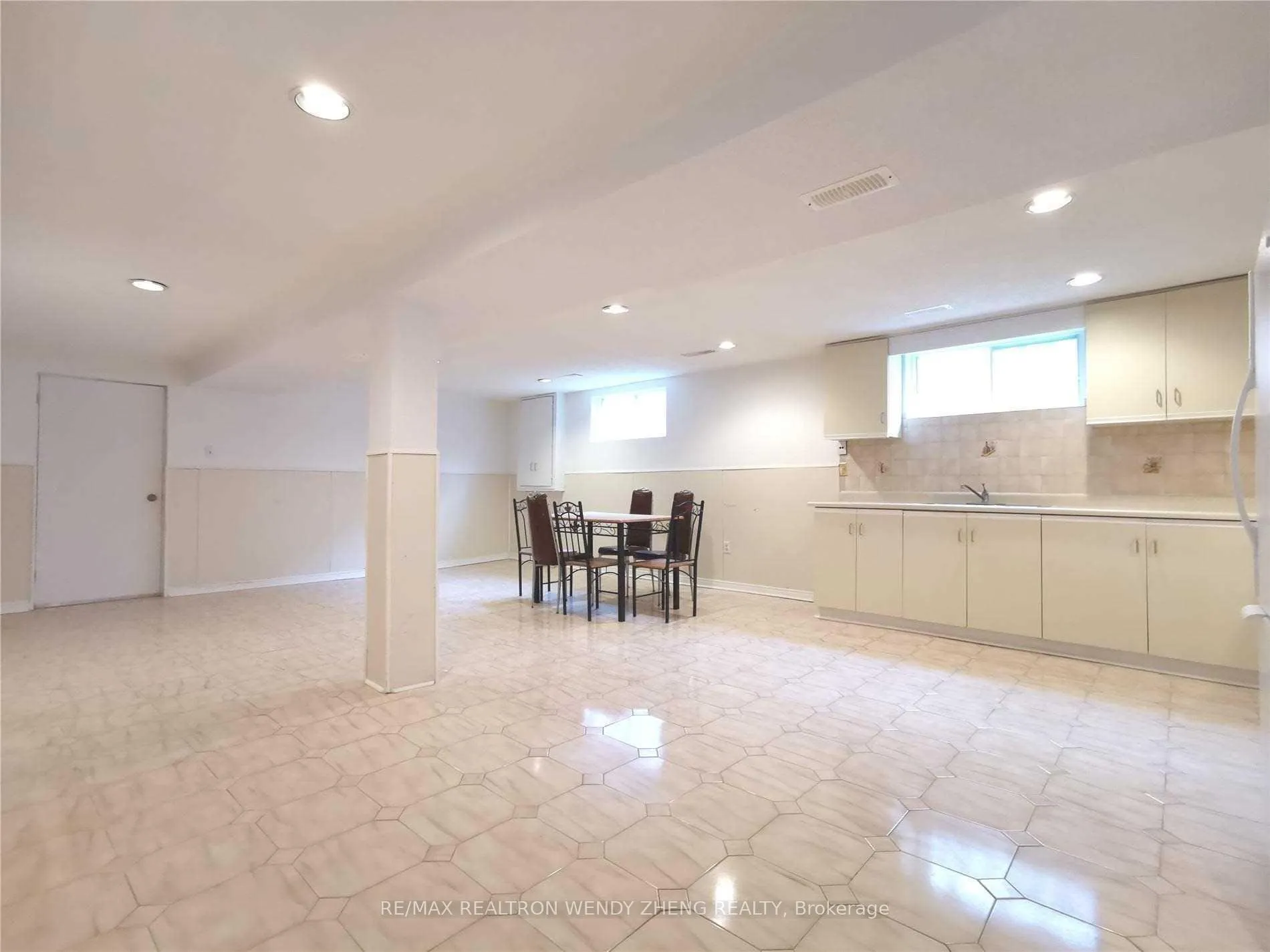 Photo 4 of Unit Bsmt, 4 Fordcombe Crescent, Markham, Milliken Mills West — HOMEH