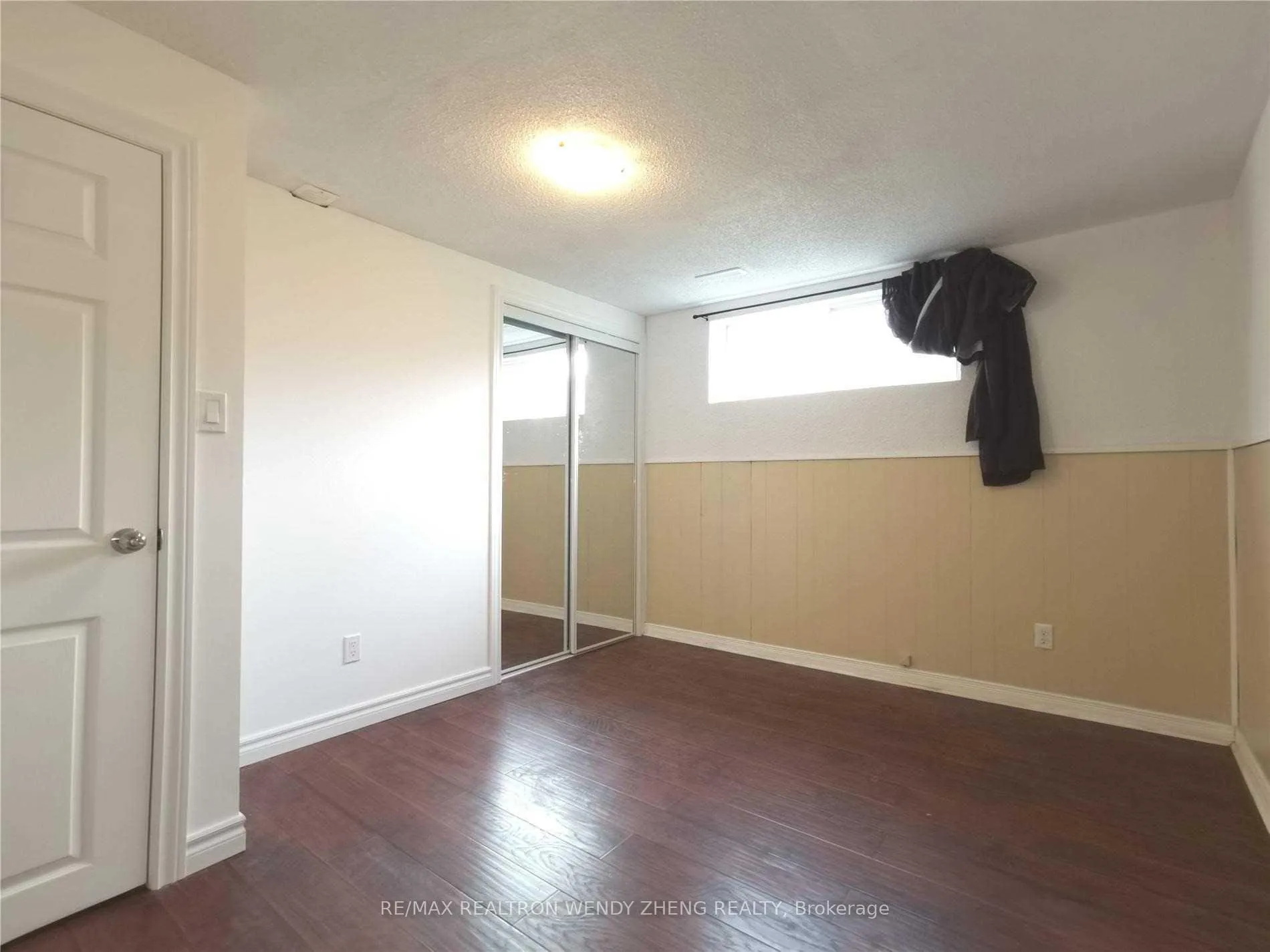 Photo 5 of Unit Bsmt, 4 Fordcombe Crescent, Markham, Milliken Mills West — HOMEH