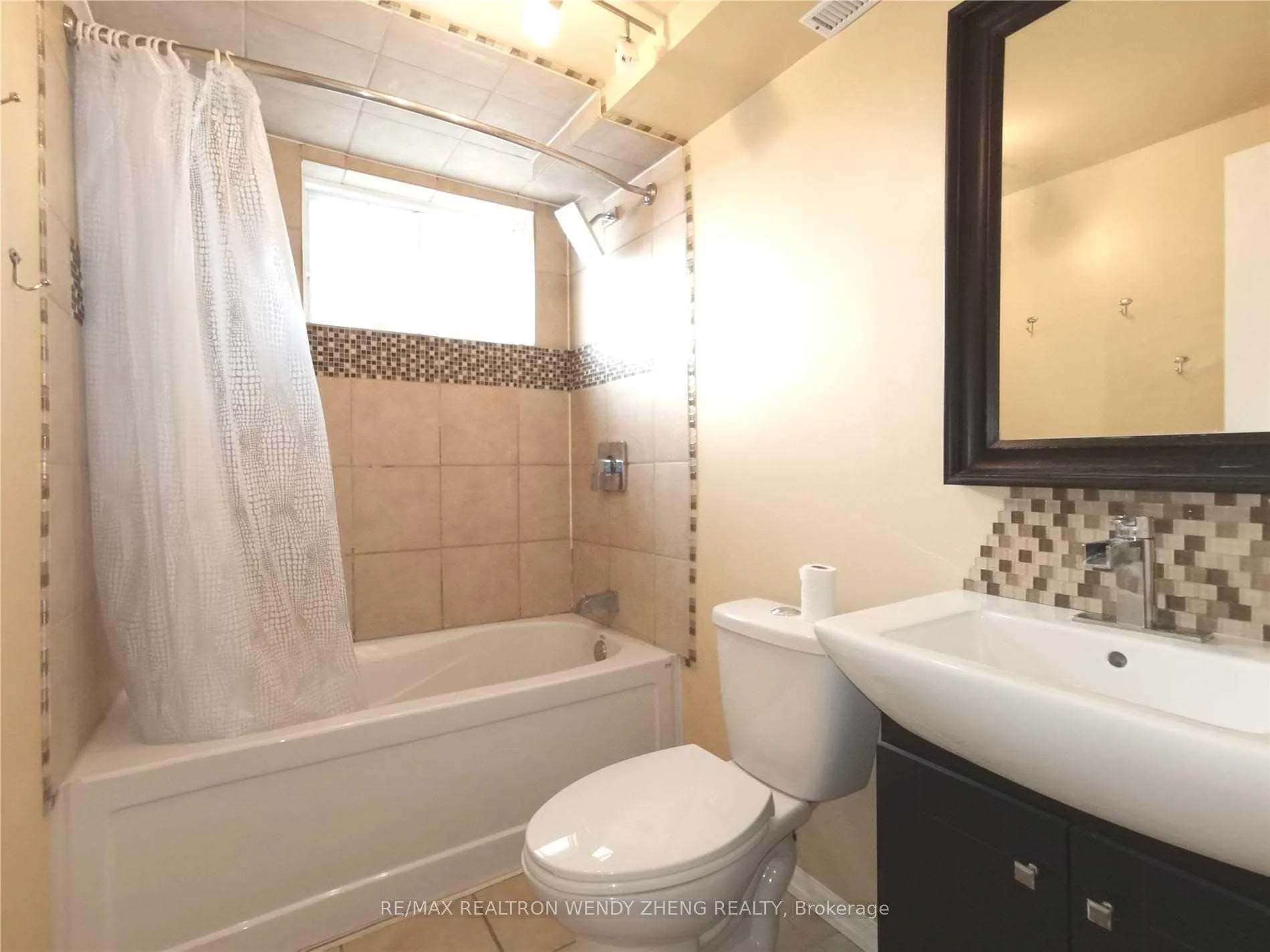 Photo 7 of Unit Bsmt, 4 Fordcombe Crescent, Markham, Milliken Mills West — HOMEH