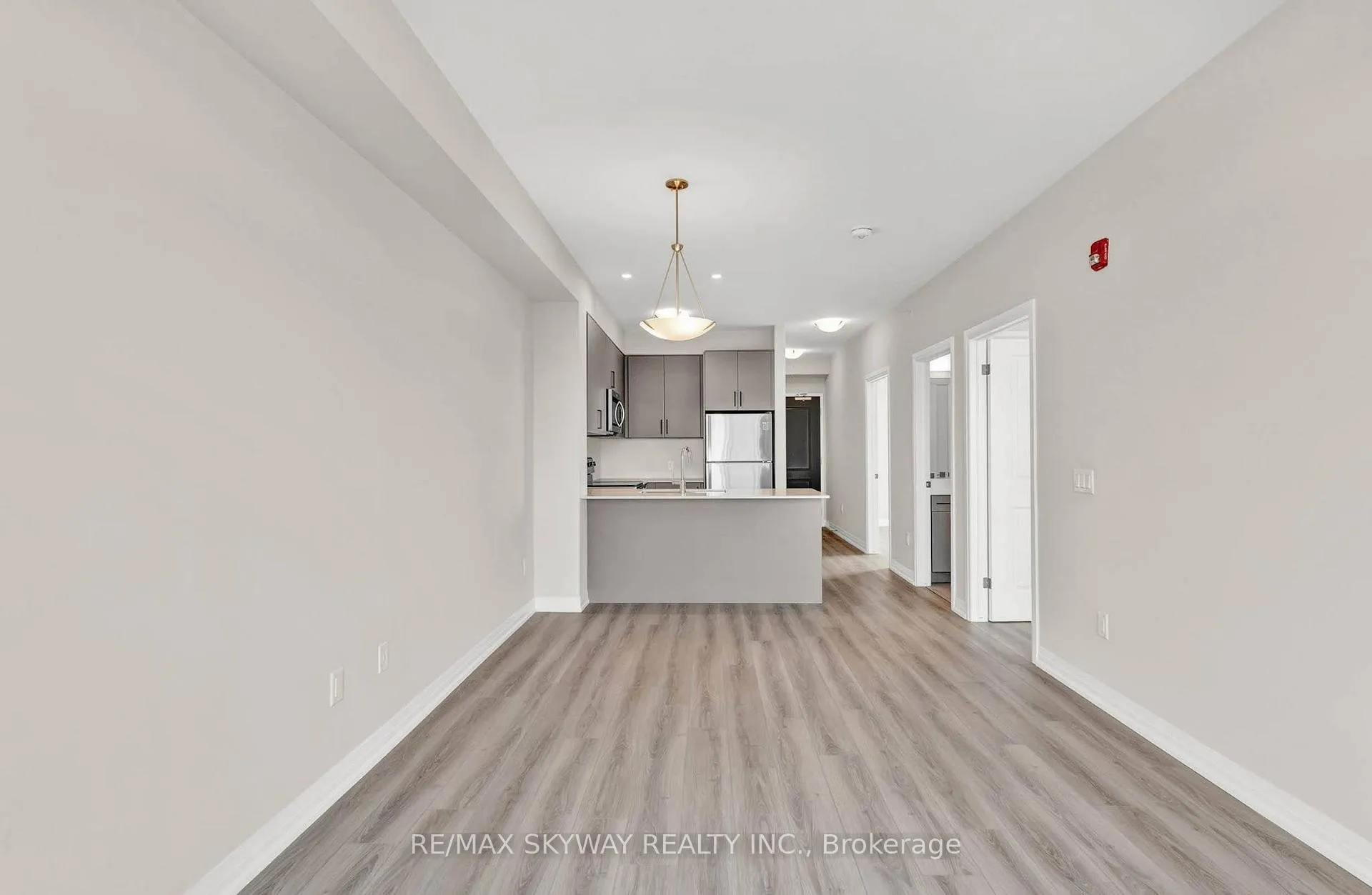 Photo 3 of 120 Spring Valley Crescent, Hamilton, Gourley — HOMEH