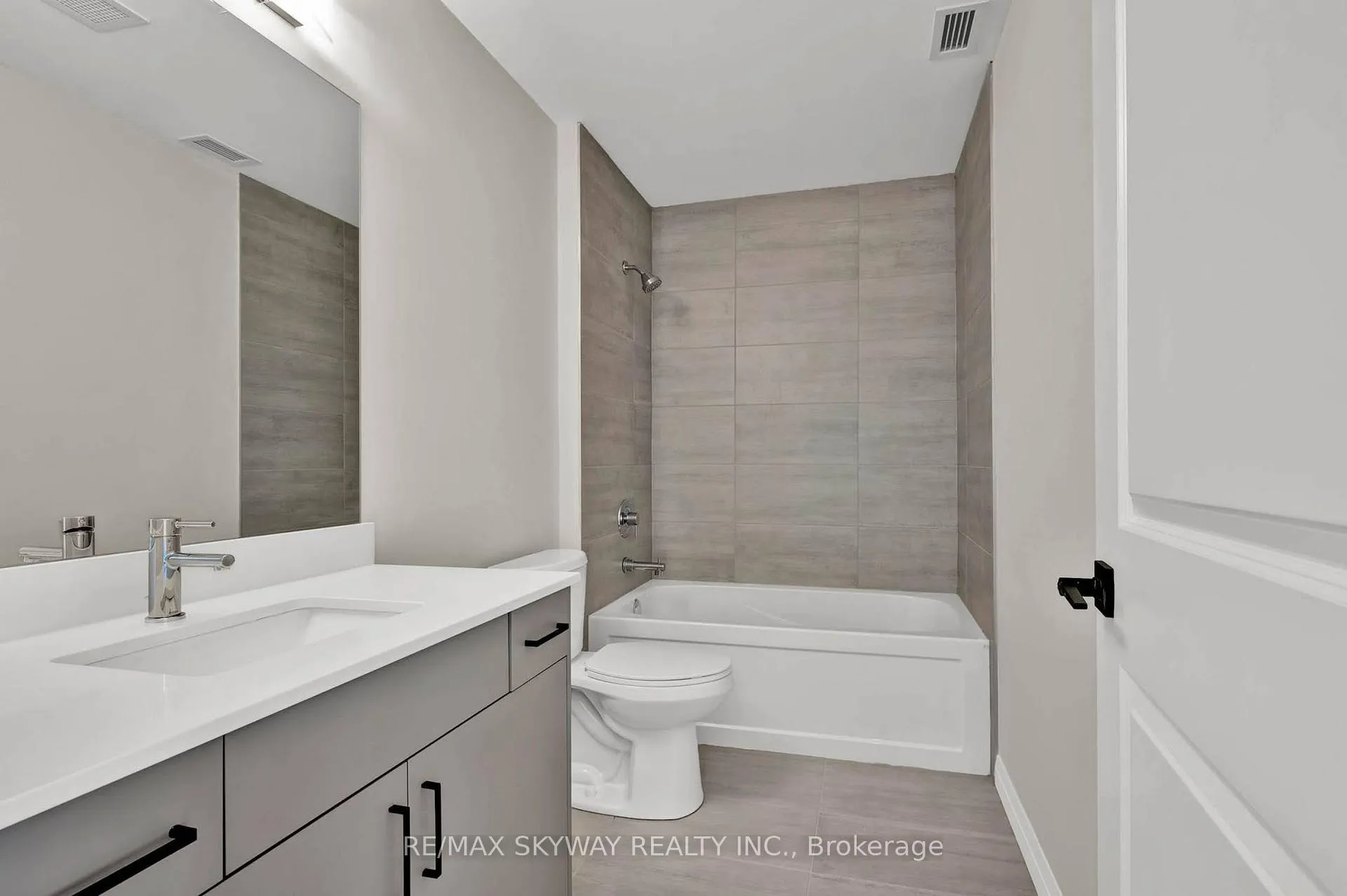 Photo 6 of 120 Spring Valley Crescent, Hamilton, Gourley — HOMEH