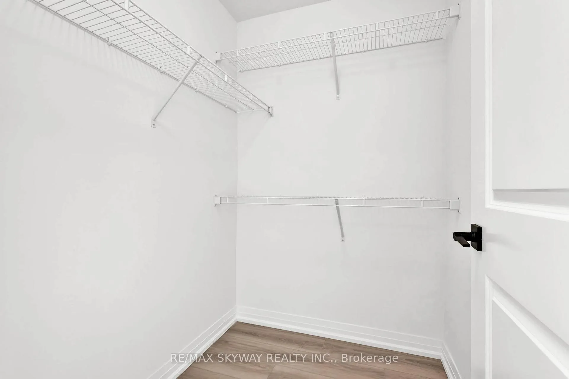 Photo 7 of 120 Spring Valley Crescent, Hamilton, Gourley — HOMEH