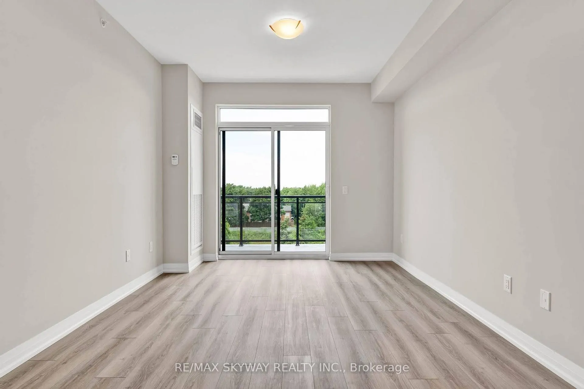 Photo 11 of 120 Spring Valley Crescent, Hamilton, Gourley — HOMEH