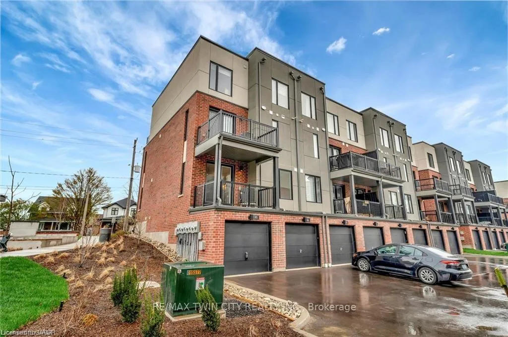 Photo 4 of Unit 45, 99 Roger Street, Waterloo, Uptown Waterloo — HOMEH