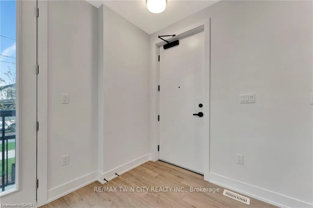 Photo 9 of Unit 45, 99 Roger Street, Waterloo, Uptown Waterloo — HOMEH
