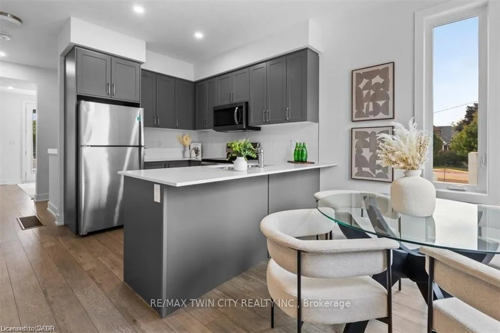 Photo 10 of Unit 45, 99 Roger Street, Waterloo, Uptown Waterloo — HOMEH