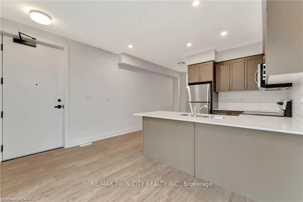 Photo 21 of Unit 45, 99 Roger Street, Waterloo, Uptown Waterloo — HOMEH