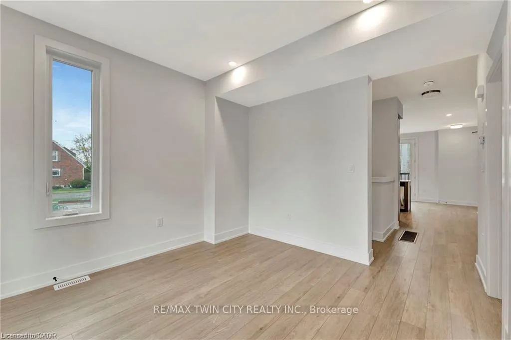 Photo 31 of Unit 45, 99 Roger Street, Waterloo, Uptown Waterloo — HOMEH