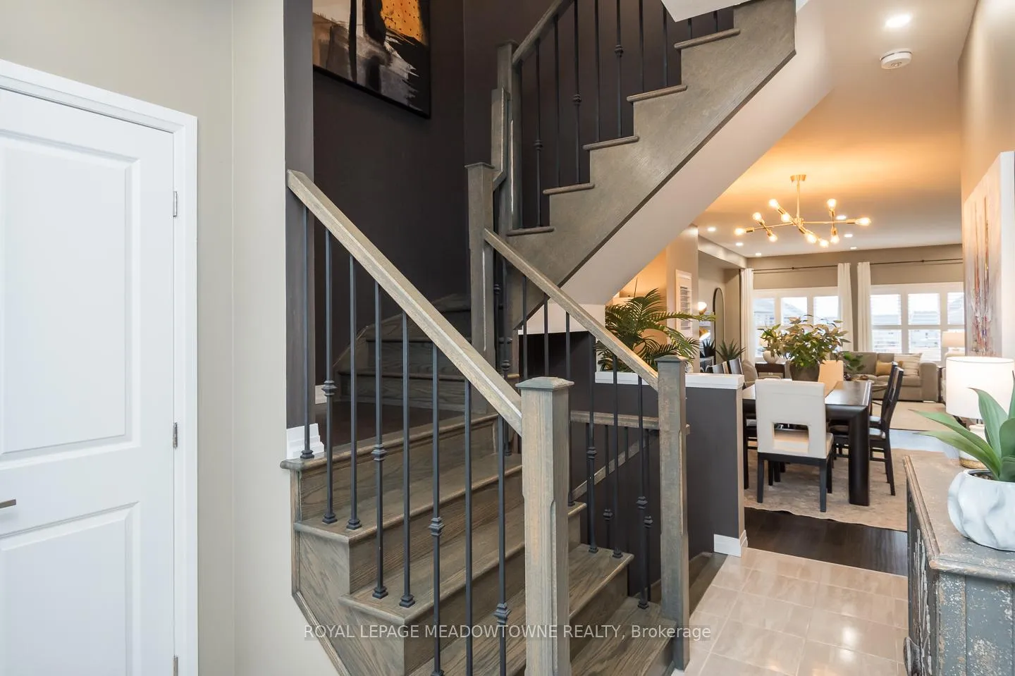 Photo 5 of 4035 Stadelbauer Drive, Lincoln, Beamsville — HOMEH