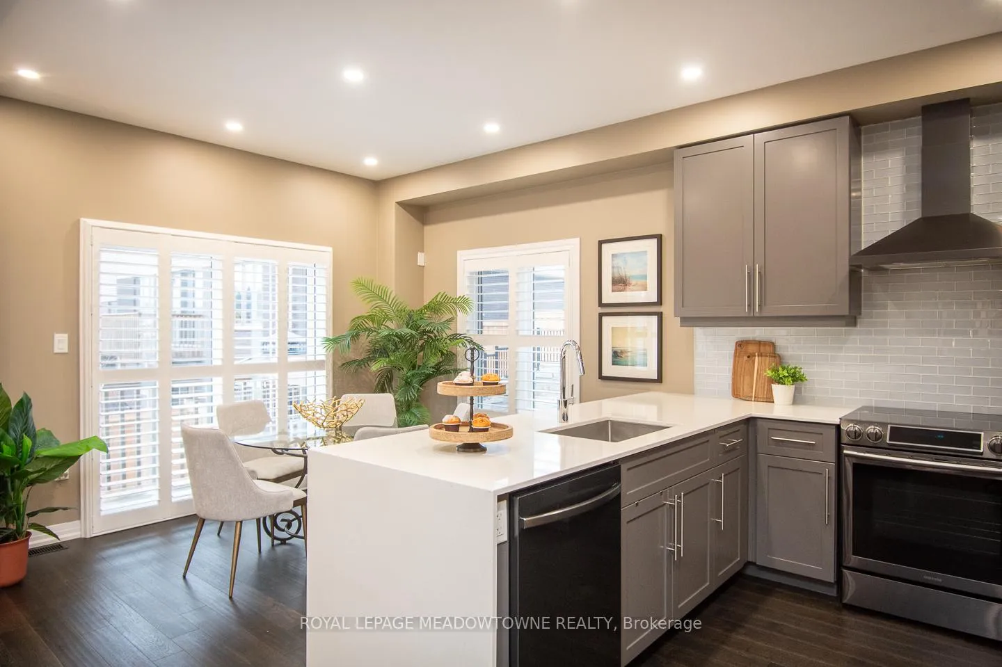 Photo 16 of 4035 Stadelbauer Drive, Lincoln, Beamsville — HOMEH