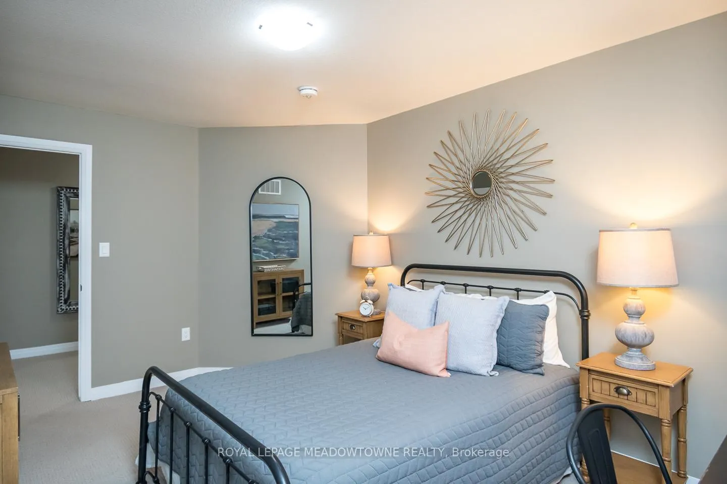 Photo 35 of 4035 Stadelbauer Drive, Lincoln, Beamsville — HOMEH