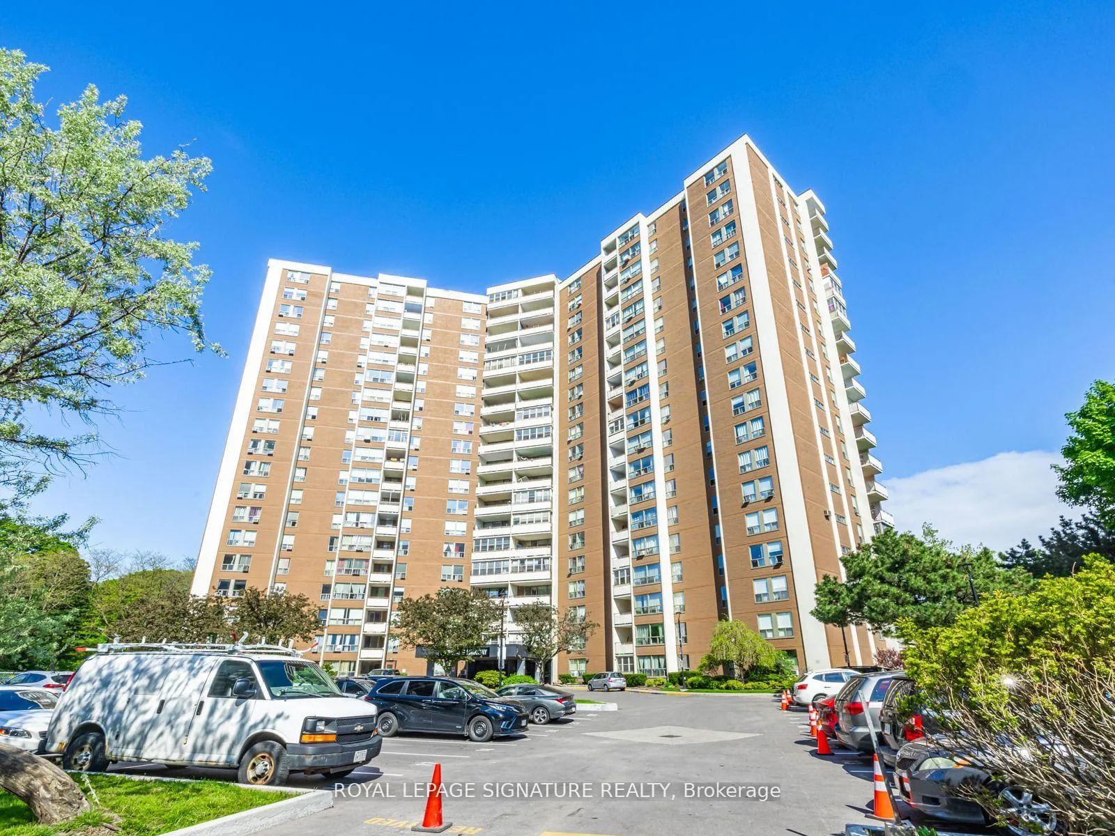 Photo 2 of Unit 1914, 60 Pavane Linkway, Toronto, Flemingdon Park — HOMEH