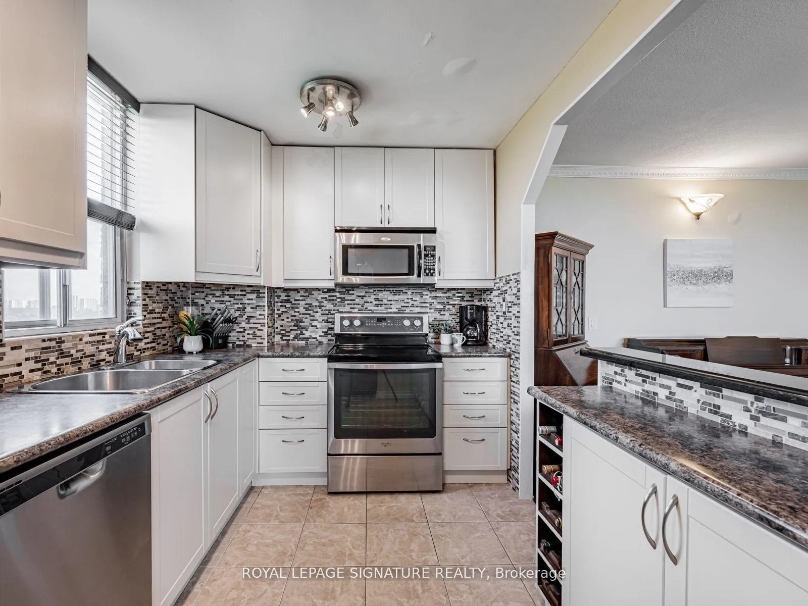 Photo 15 of Unit 1914, 60 Pavane Linkway, Toronto, Flemingdon Park — HOMEH
