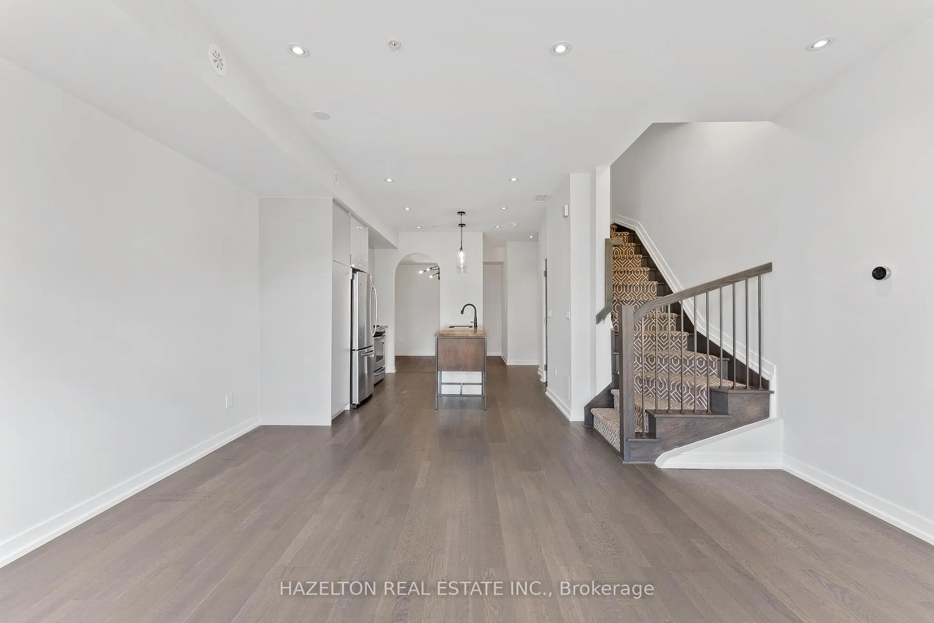 Photo 4 of Unit 54, 140 Broadview Avenue, Toronto, South Riverdale — HOMEH