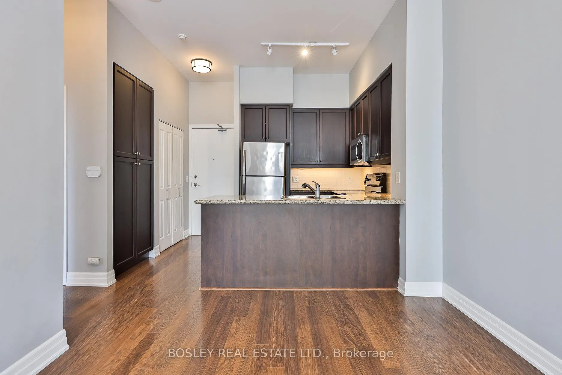 Photo 5 of Unit 201, 500 St Clair Avenue W, Toronto, Humewood-Cedarvale — HOMEH