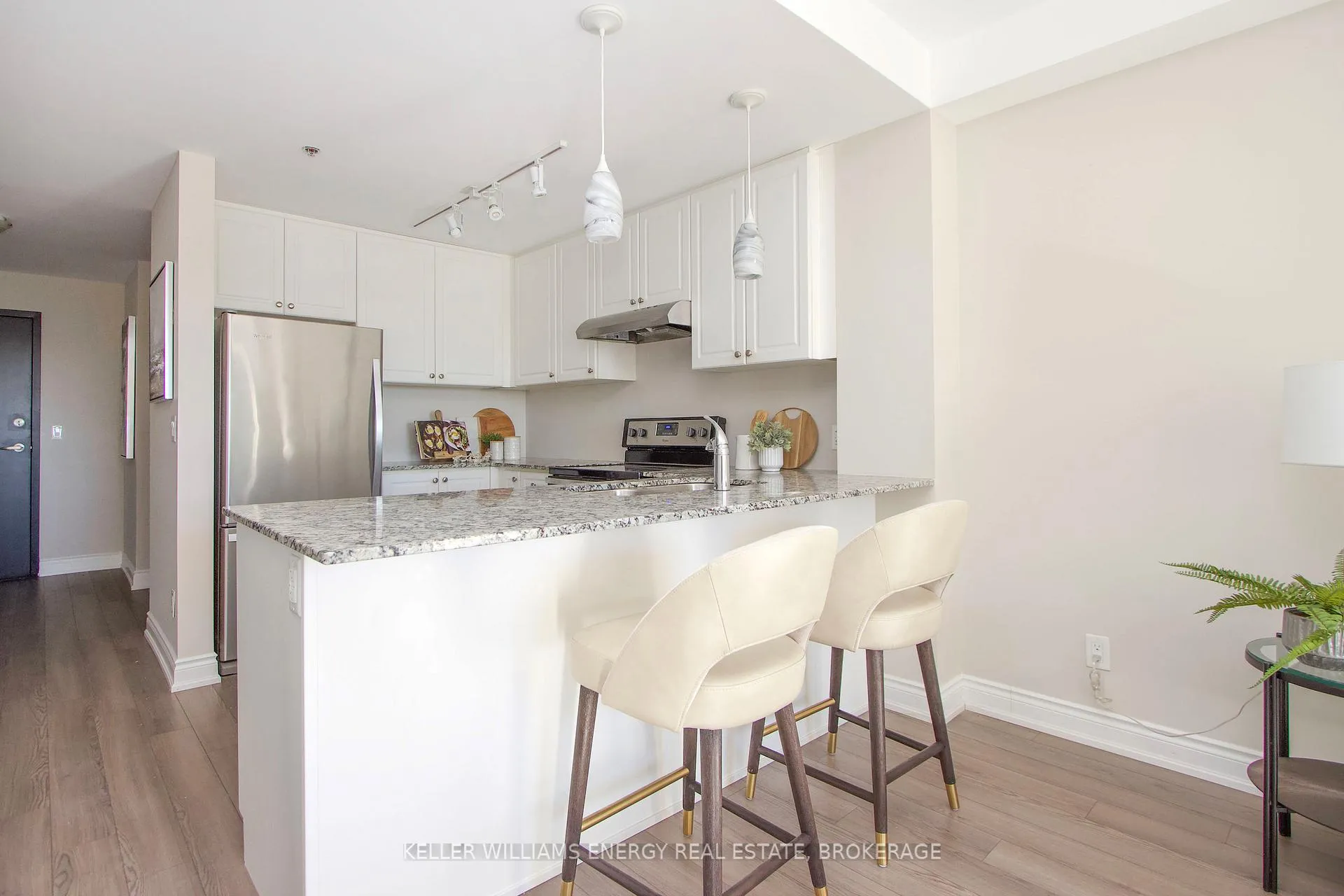 Photo 7 of Unit 308, 21 Brookhouse Drive, Clarington, Newcastle — HOMEH