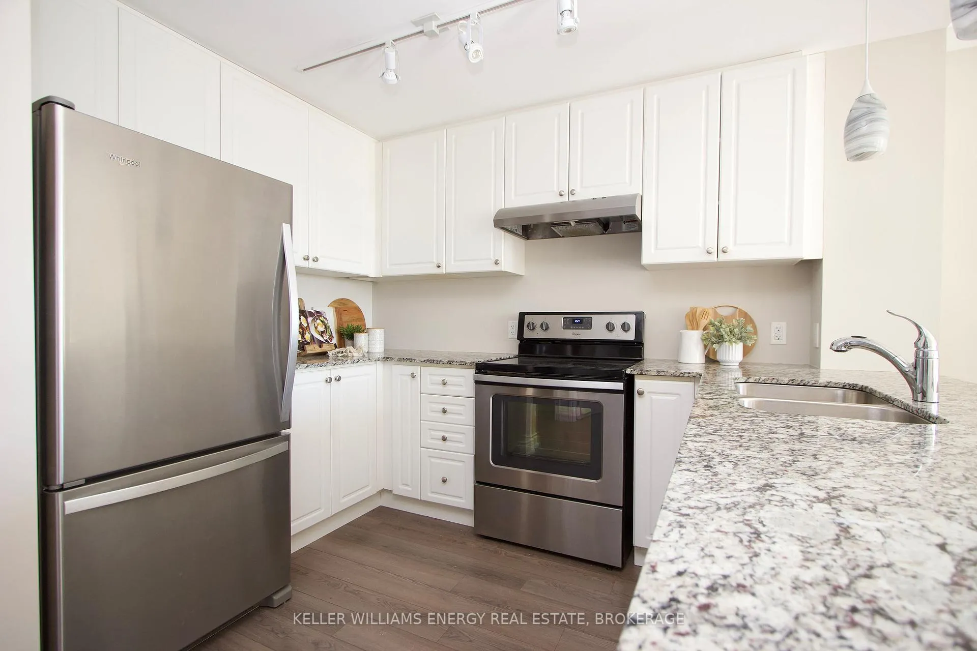 Photo 8 of Unit 308, 21 Brookhouse Drive, Clarington, Newcastle — HOMEH