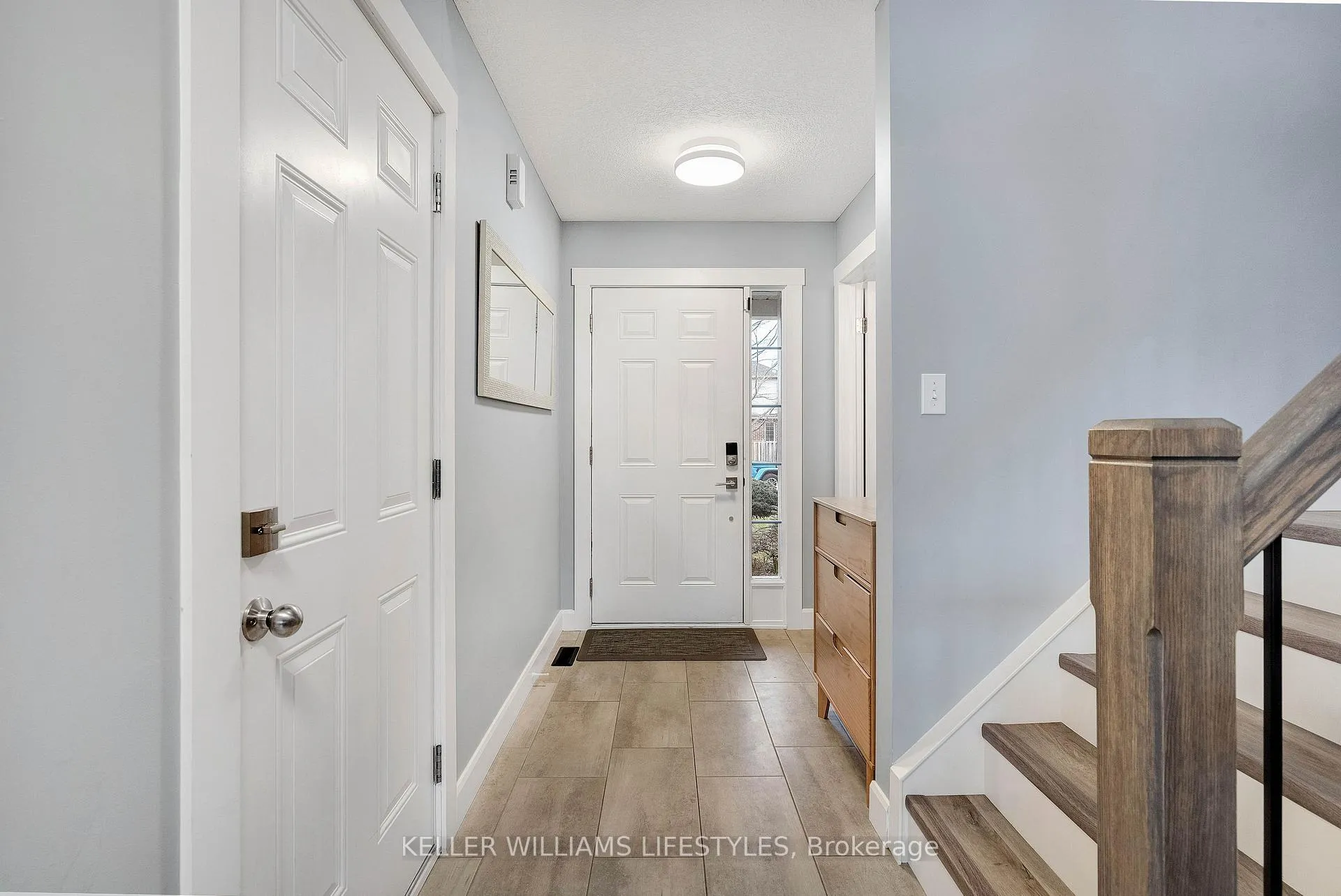Photo 6 of 125 Hagerman Crescent, St. Thomas — HOMEH