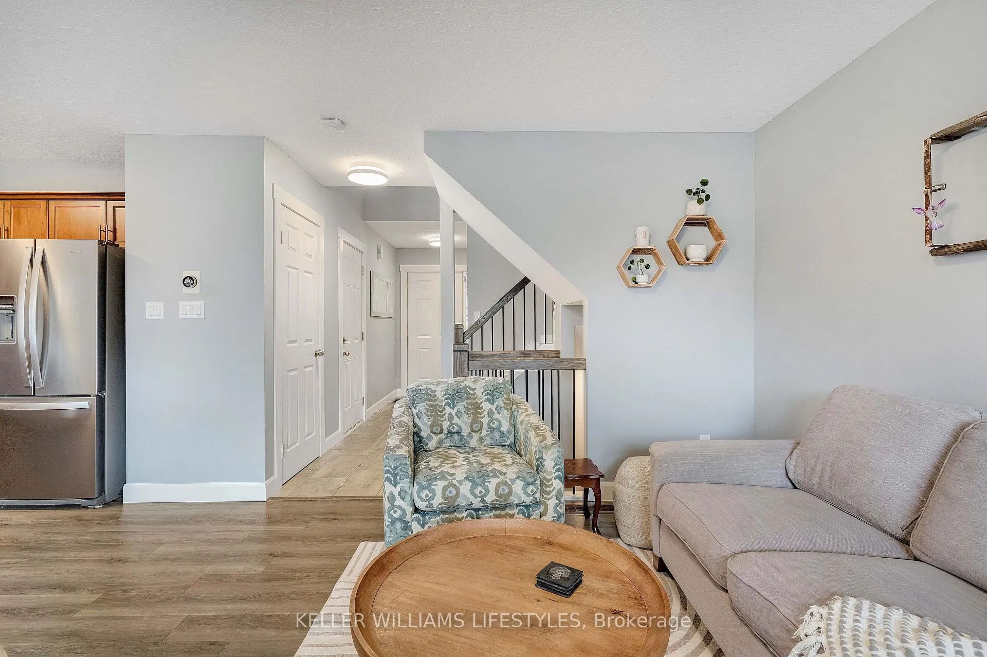Photo 12 of 125 Hagerman Crescent, St. Thomas — HOMEH
