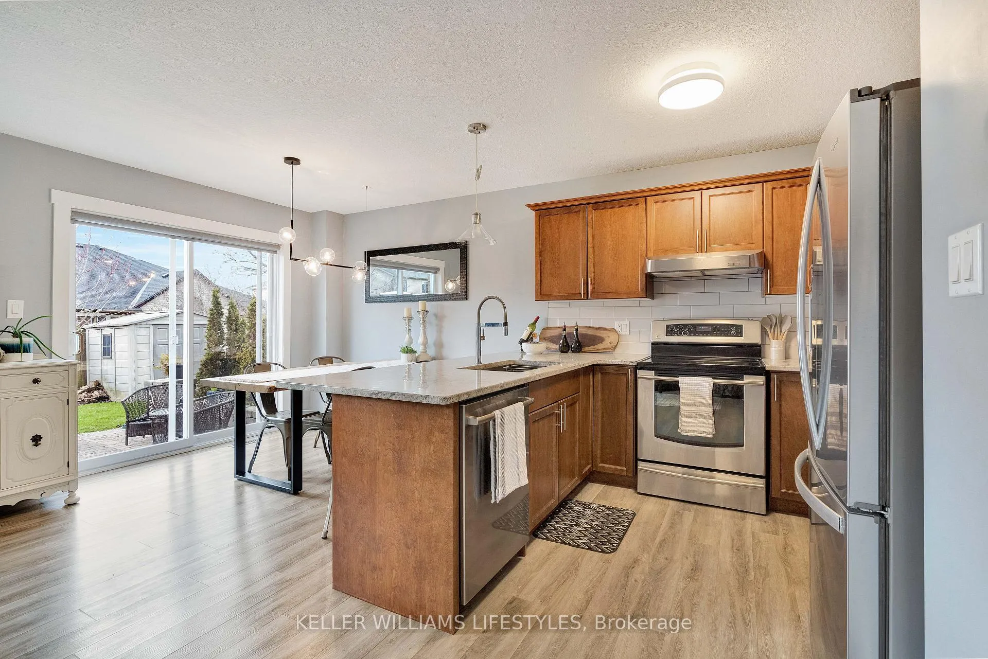 Photo 16 of 125 Hagerman Crescent, St. Thomas — HOMEH