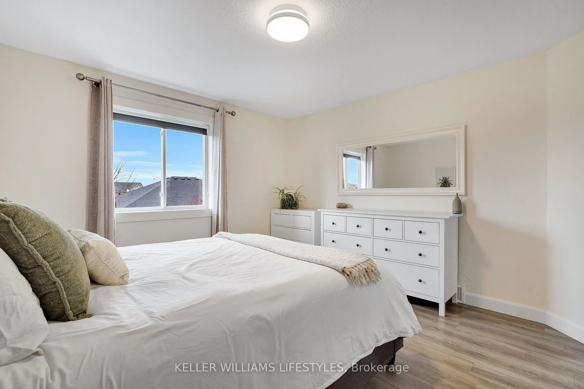 Photo 24 of 125 Hagerman Crescent, St. Thomas — HOMEH