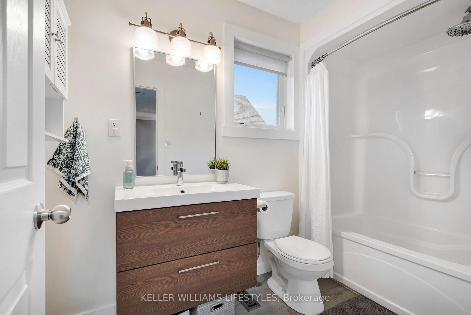 Photo 29 of 125 Hagerman Crescent, St. Thomas — HOMEH