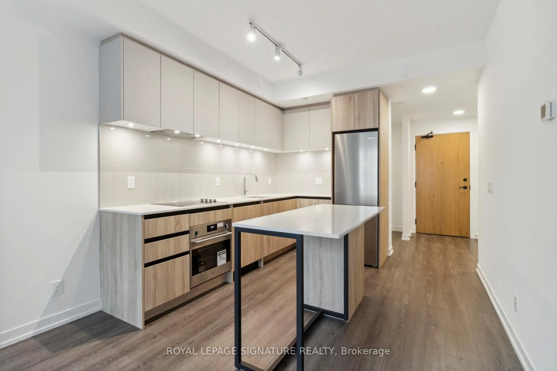 Photo 6 of Unit 510, 8 Beverley Glen Boulevard, Vaughan, Beverley Glen — HOMEH