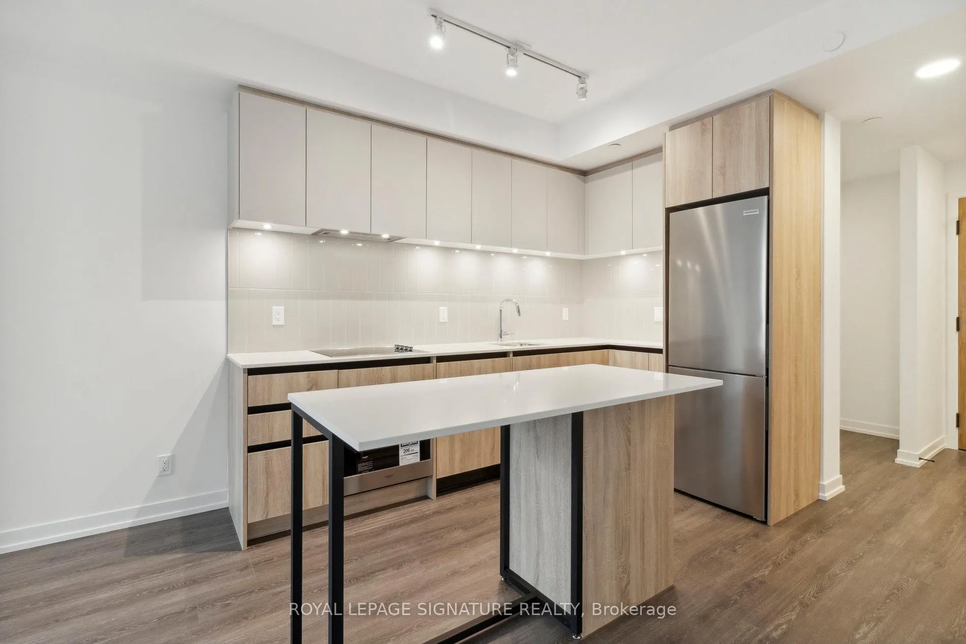 Photo 8 of Unit 510, 8 Beverley Glen Boulevard, Vaughan, Beverley Glen — HOMEH
