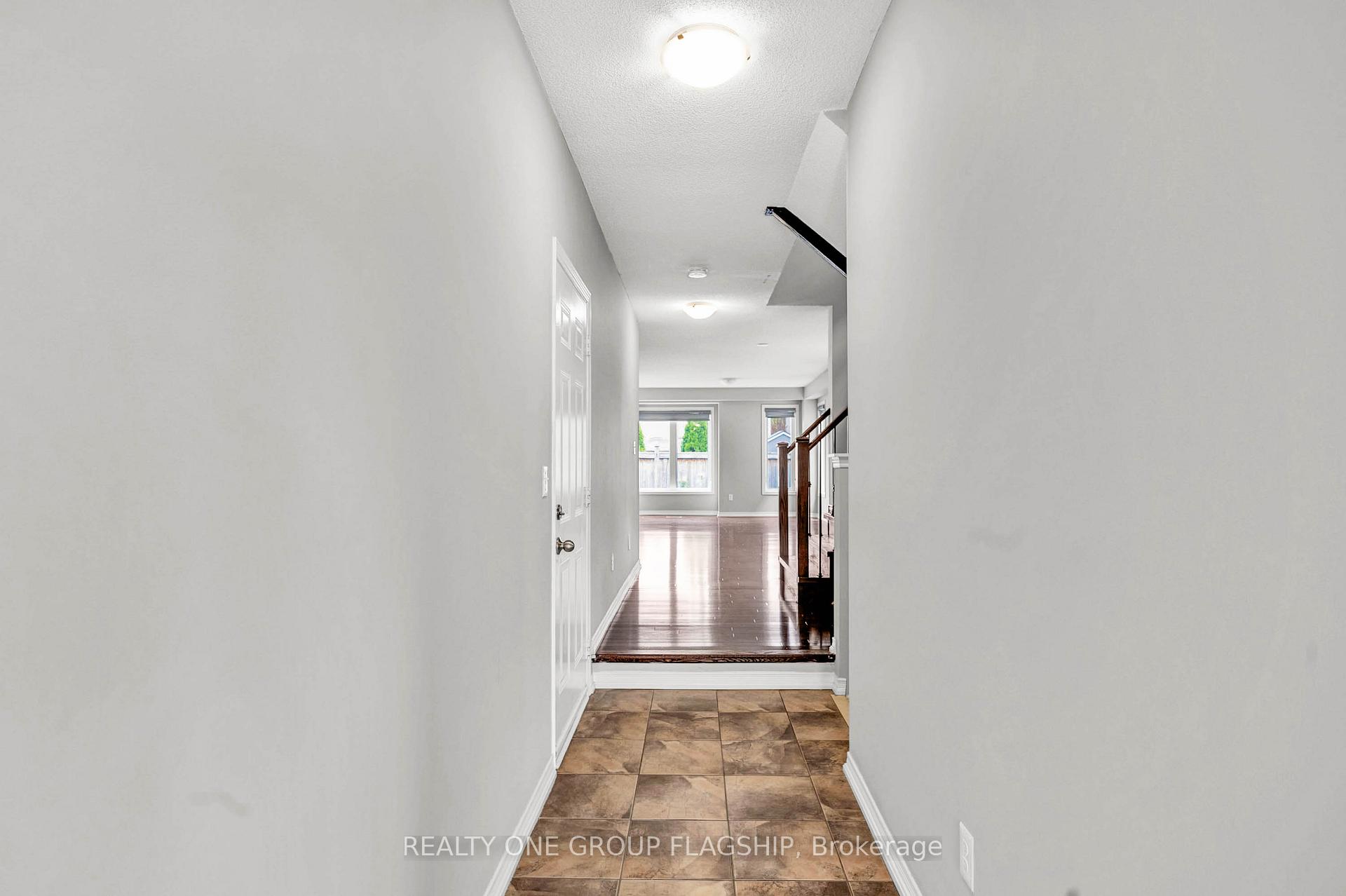 Photo 10 of 4202 Thomas Alton Boulevard W, Burlington, Alton — HOMEH