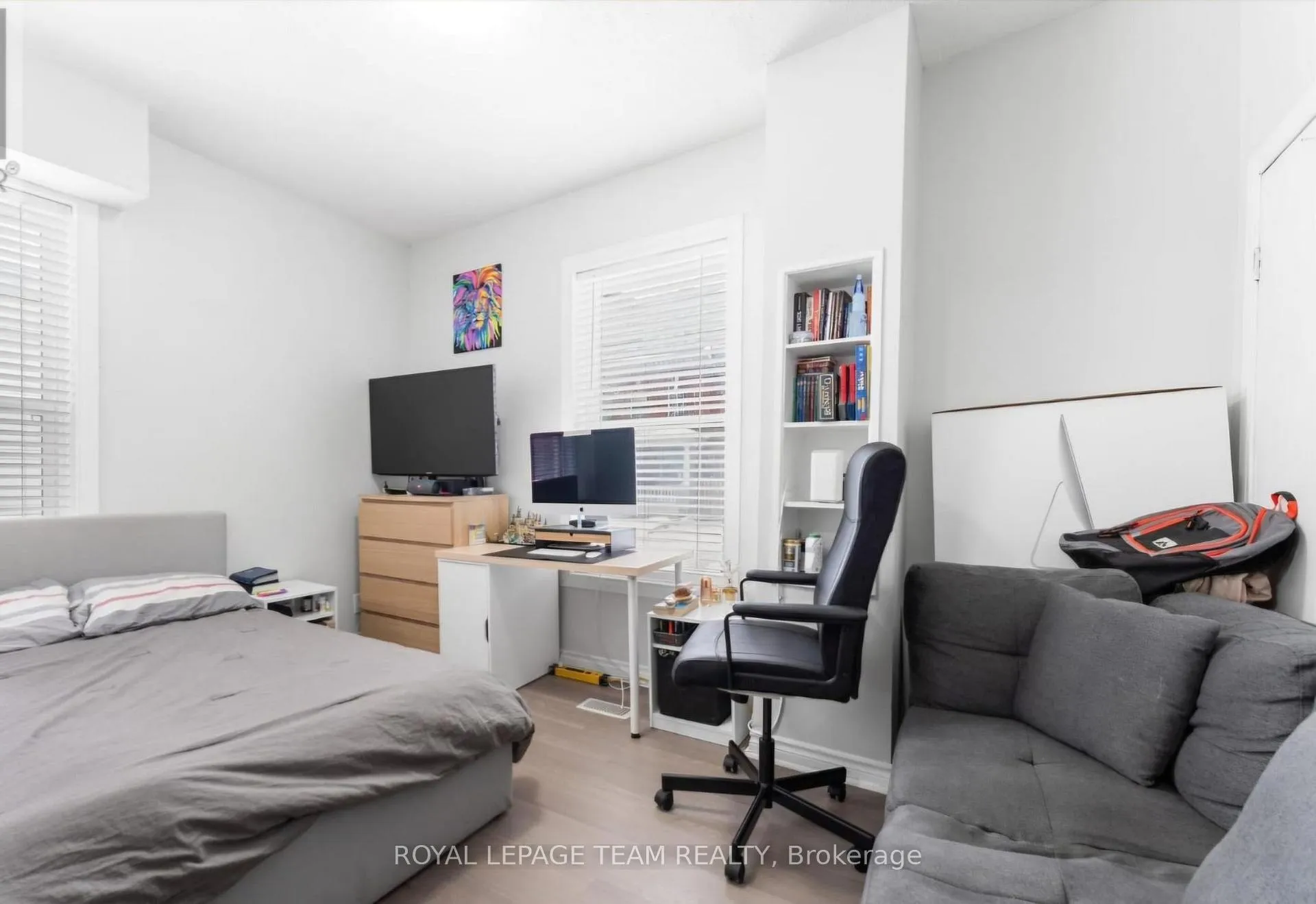 Photo 4 of Unit 2, 4 Eccles Street, Ottawa, West Centre Town — HOMEH