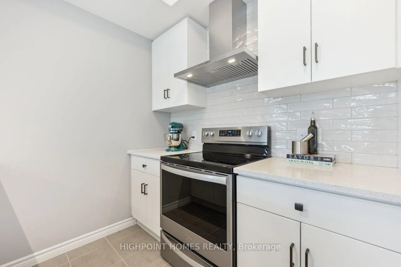 Photo 9 of 120 Lomond Lane, Kitchener — HOMEH