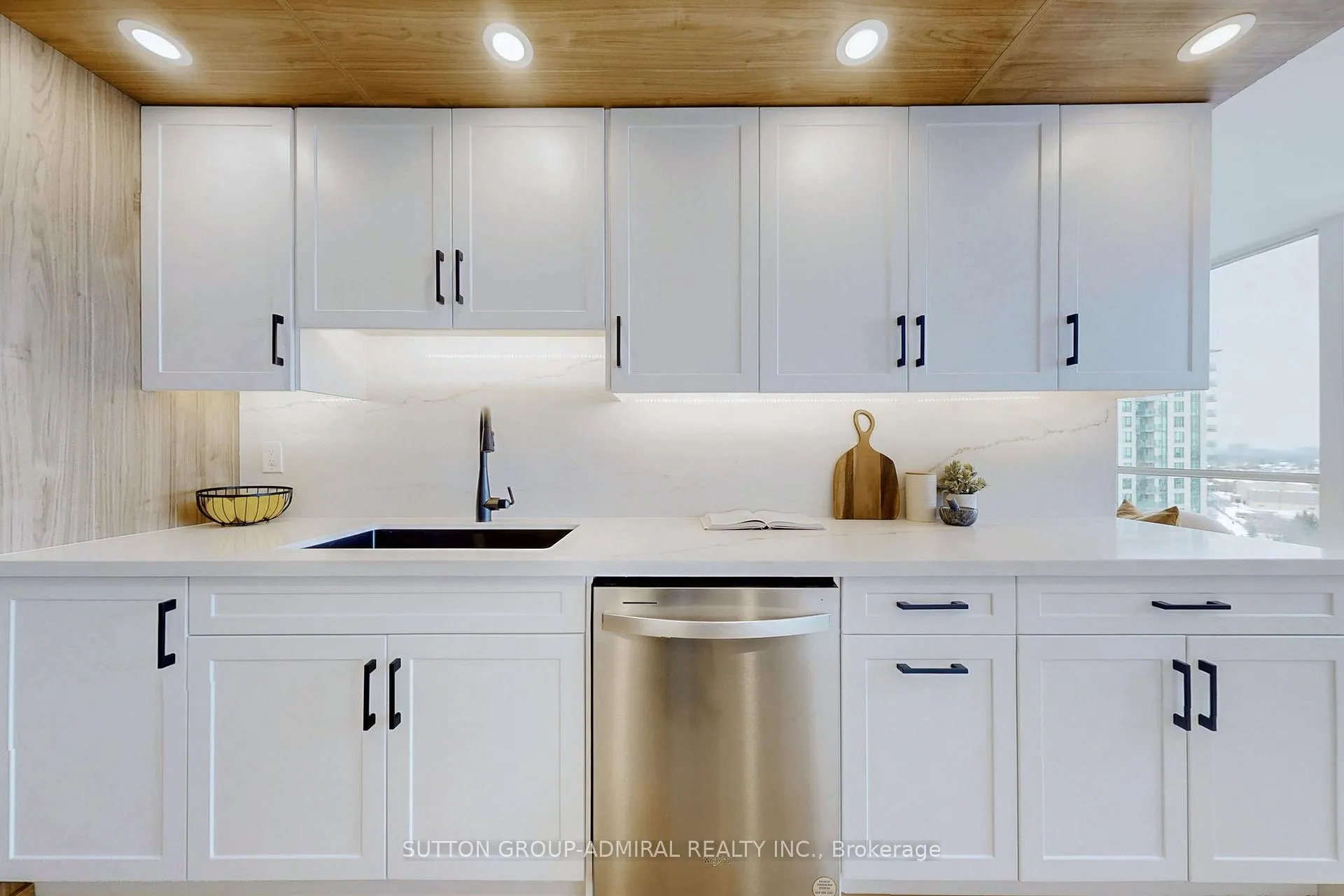 Photo 14 of Unit 1105, 110 Promenade Circle, Vaughan, Brownridge — HOMEH
