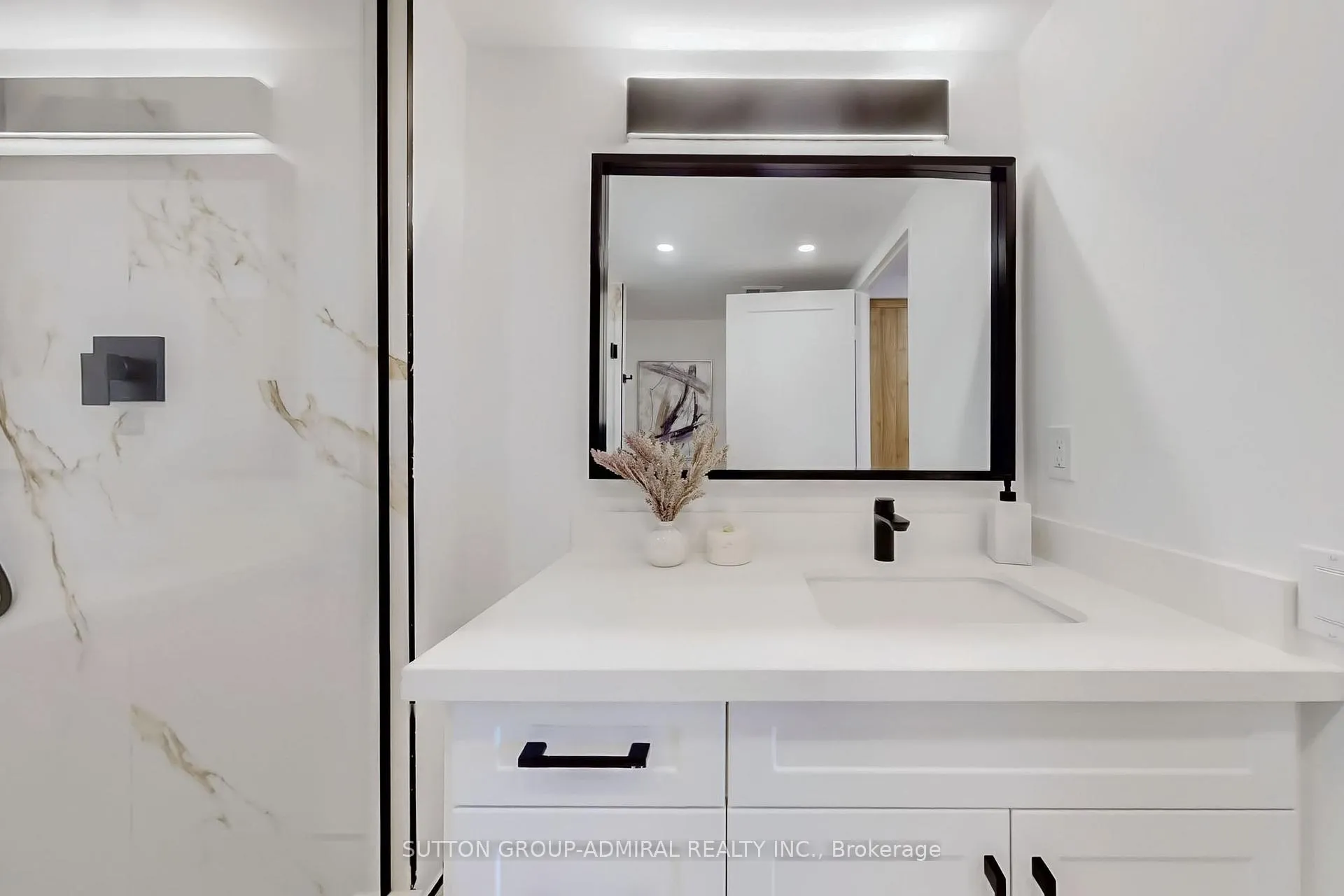 Photo 28 of Unit 1105, 110 Promenade Circle, Vaughan, Brownridge — HOMEH