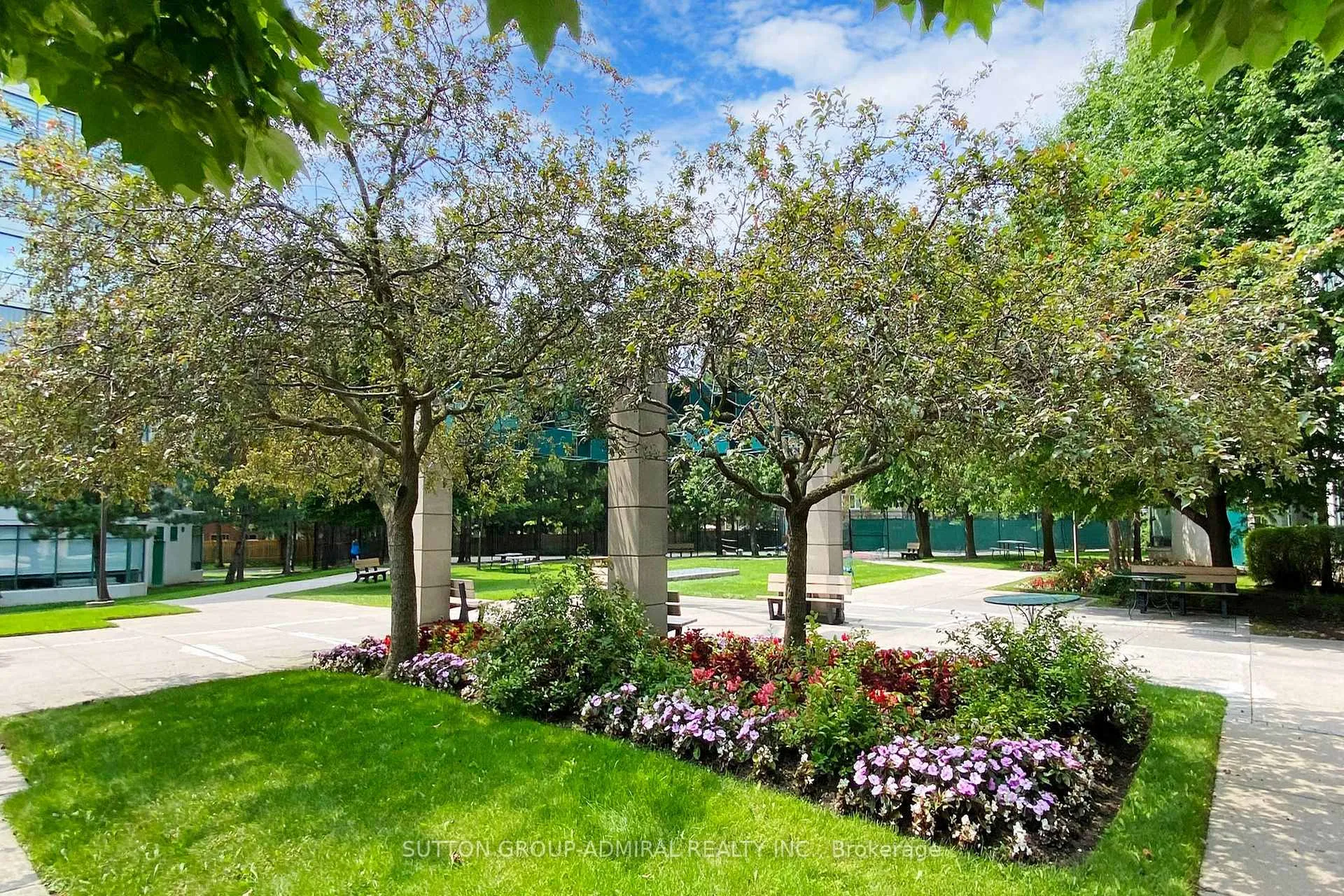 Photo 44 of Unit 1105, 110 Promenade Circle, Vaughan, Brownridge — HOMEH