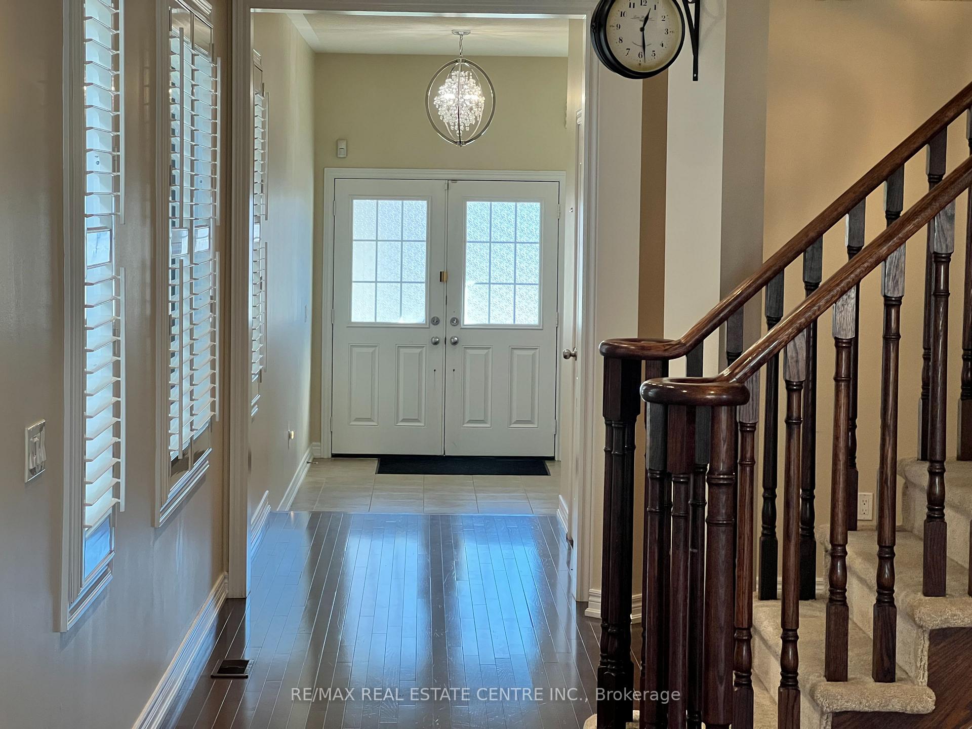 Photo 5 of 22 Twistleton Street, Caledon, Rural Caledon — HOMEH
