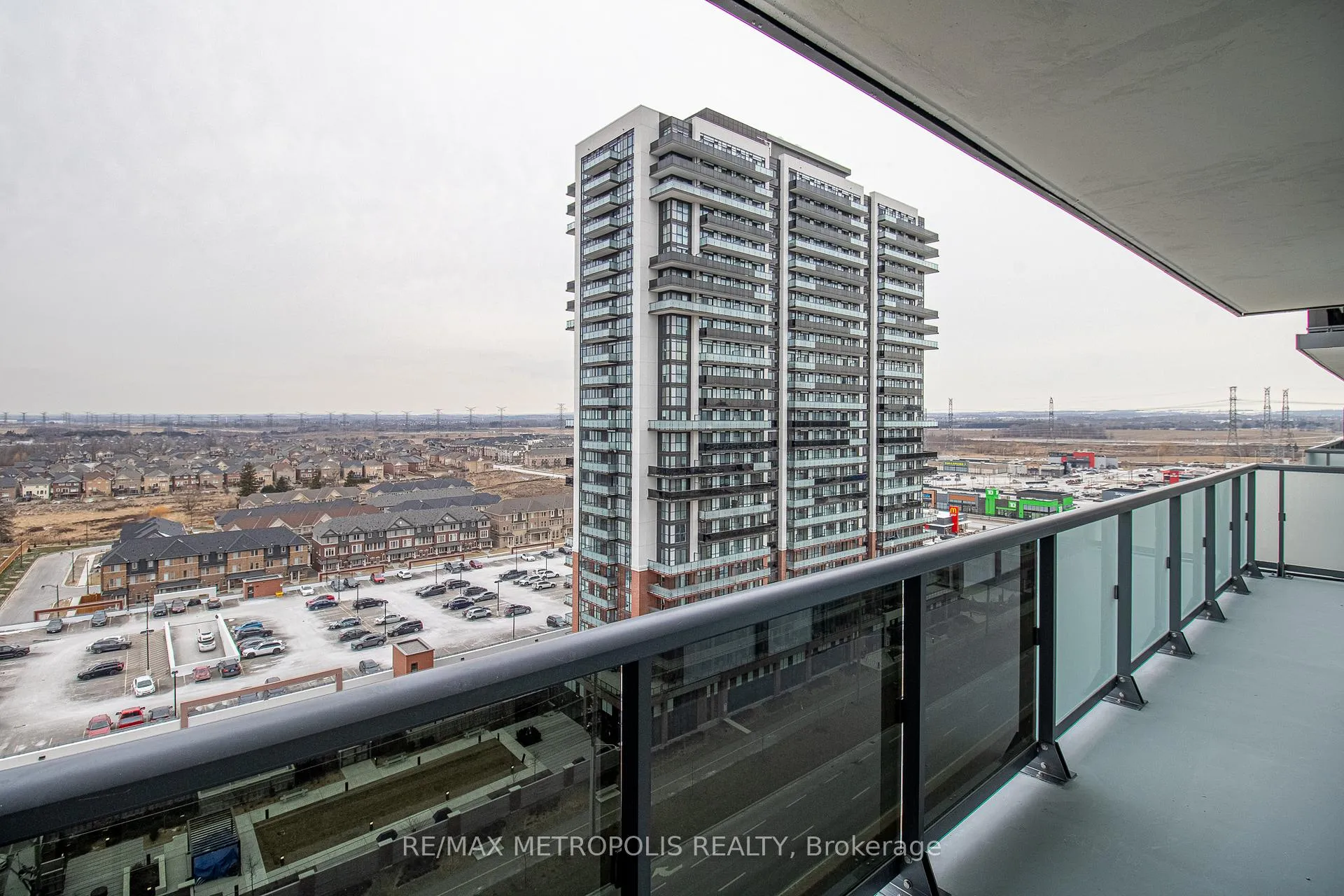 Photo 32 of Unit 1408, 2545 Simcoe Street N, Oshawa, Windfields — HOMEH