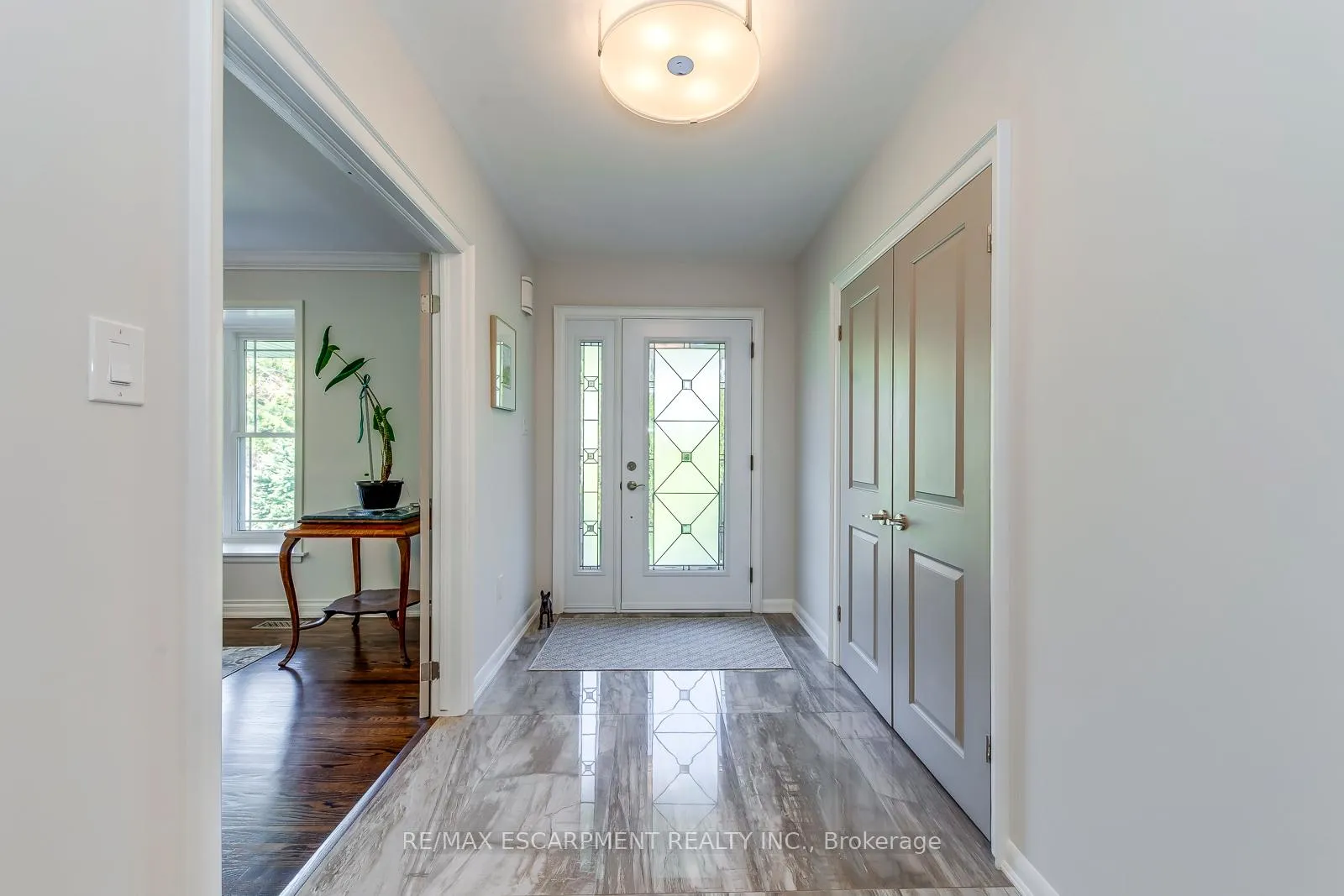 Photo 5 of 4306 Lakeshore Road, Burlington, Shoreacres — HOMEH